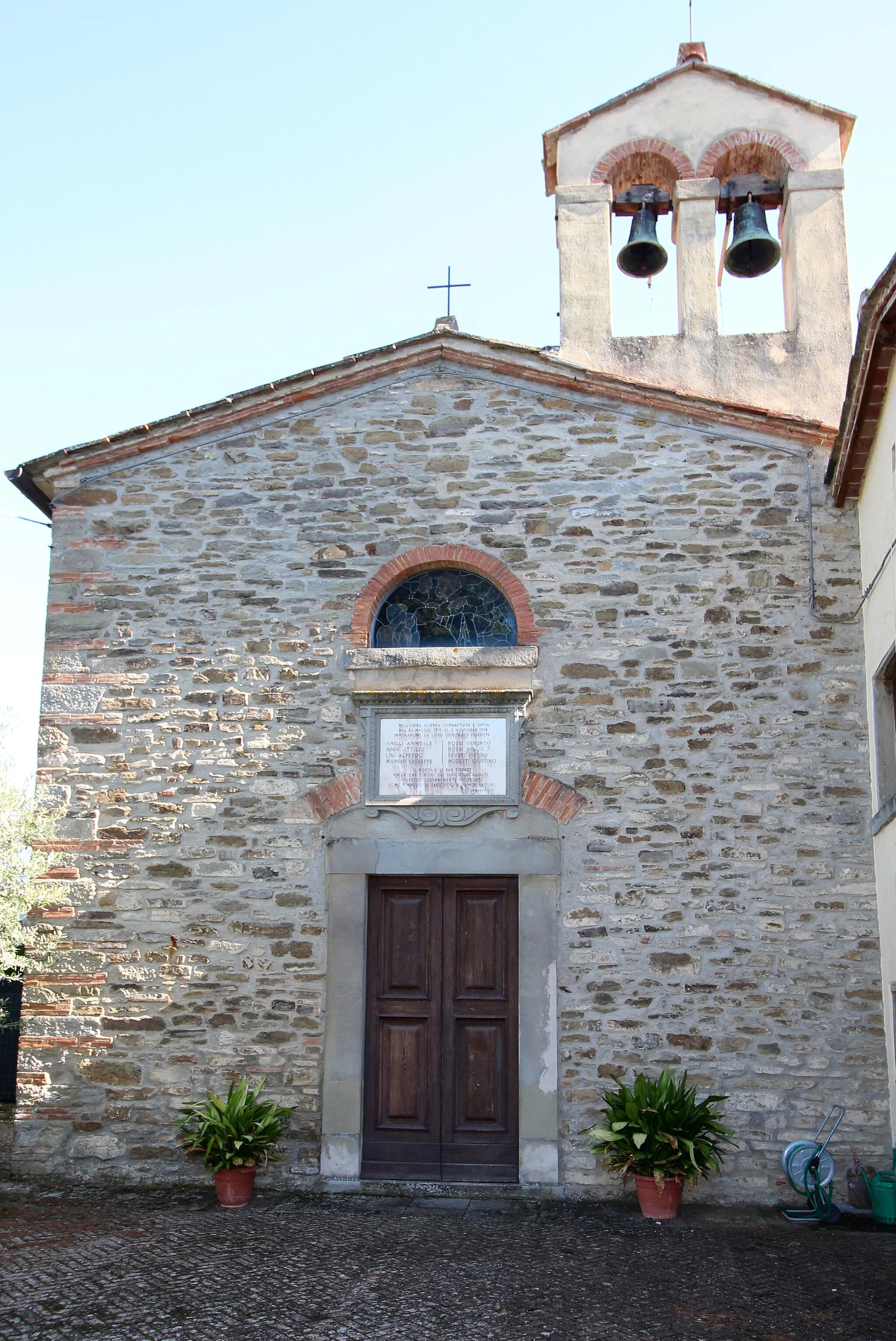 Photo showing: church San Giovanni Battista, San Firenze, hamlet of Arezzo, Province of Arezzo, Tuscany, Italy