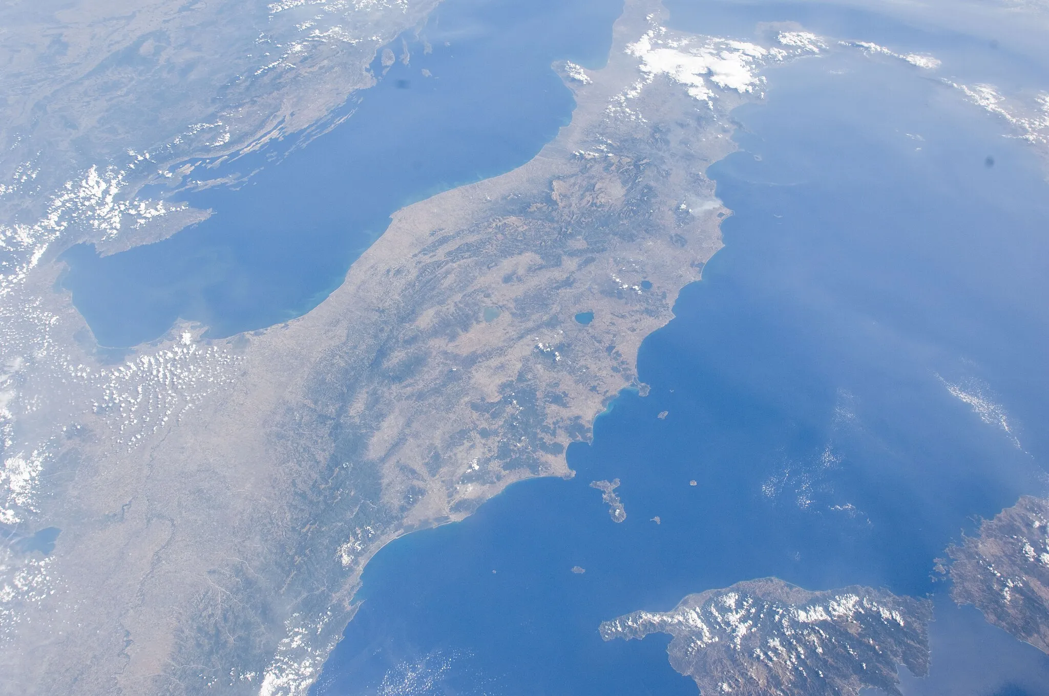 Photo showing: View of Italy taken during ISS Expedition 29.