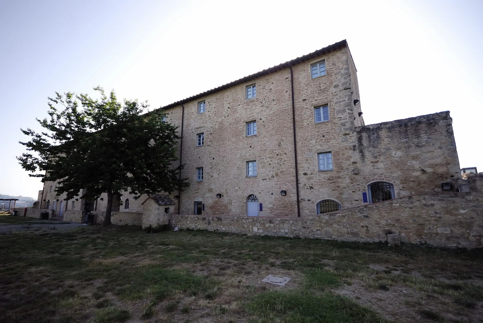 Photo showing: Mastio della Fortezza medicea di Poggio Imperiale - Poggibonsi - Siena