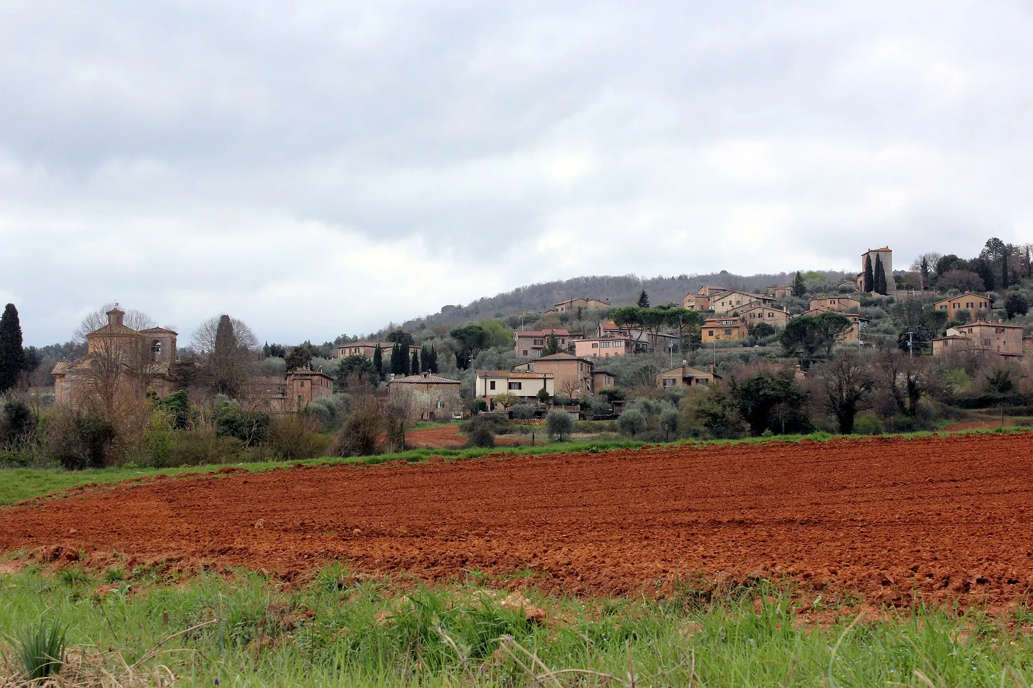 Photo showing: Panorama of Ancaiano, hamlet of Sovicille, Montagnola Senese, Province of Siena, Tuscany, Italy