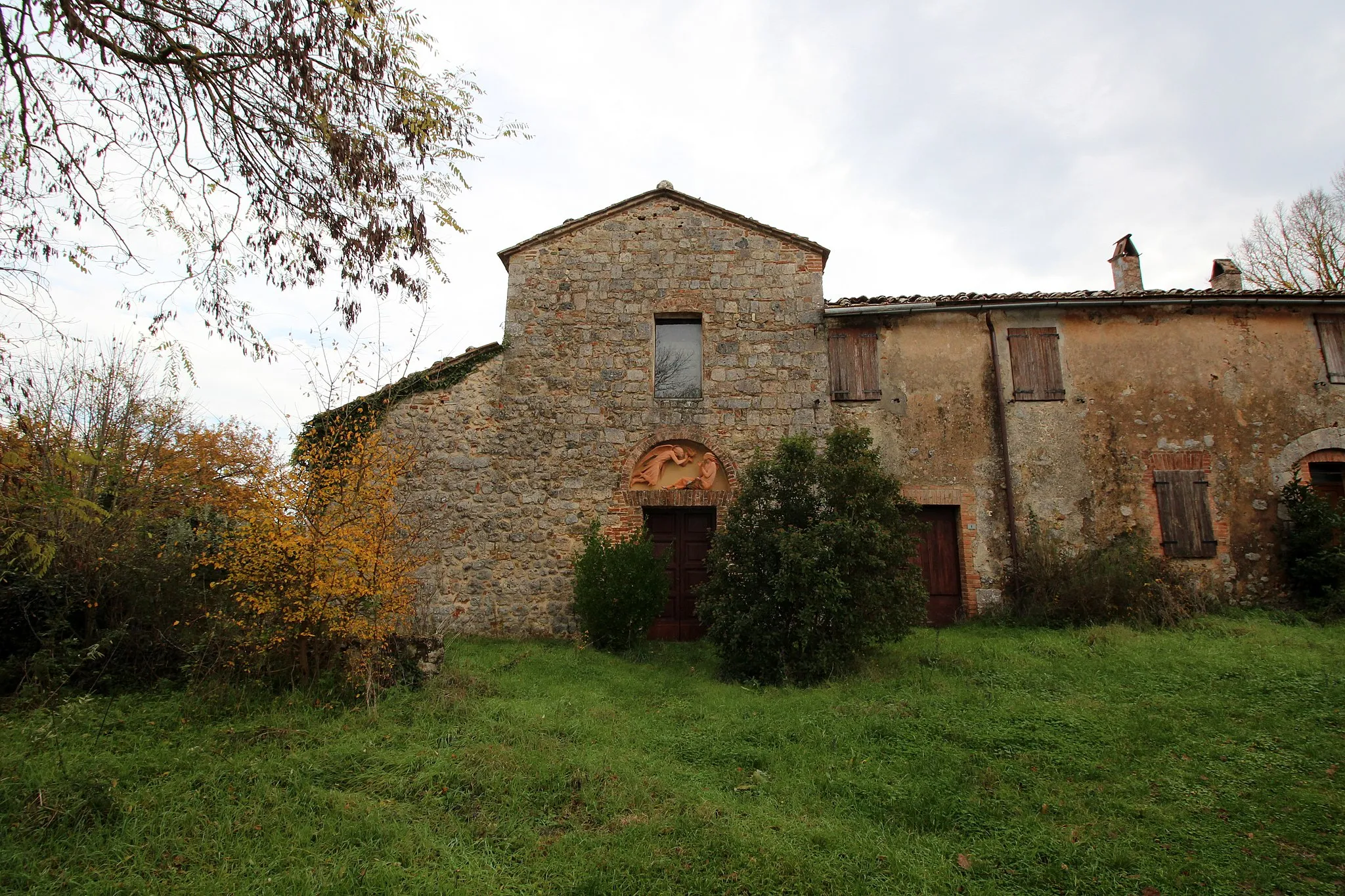 Photo showing: Church (Pieve) Santi Giusto e Clemente a Balli, San Giusto, village in the Territory of Sovicille, Montagnola Senese, Province of Siena, Tuscany, Italy