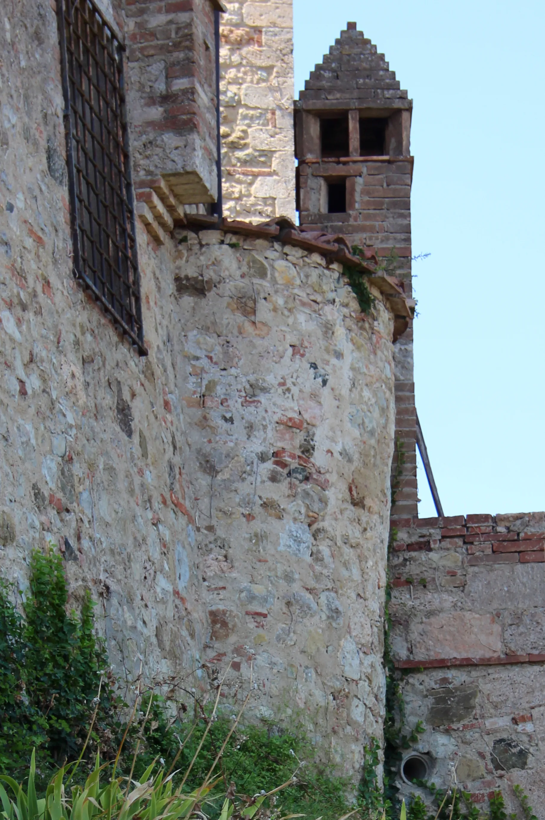 Photo showing: Apse of San Giovanni Battista, church in Casenovole, Civitella Paganico, Province of Grosseto, Tuscany, Italy