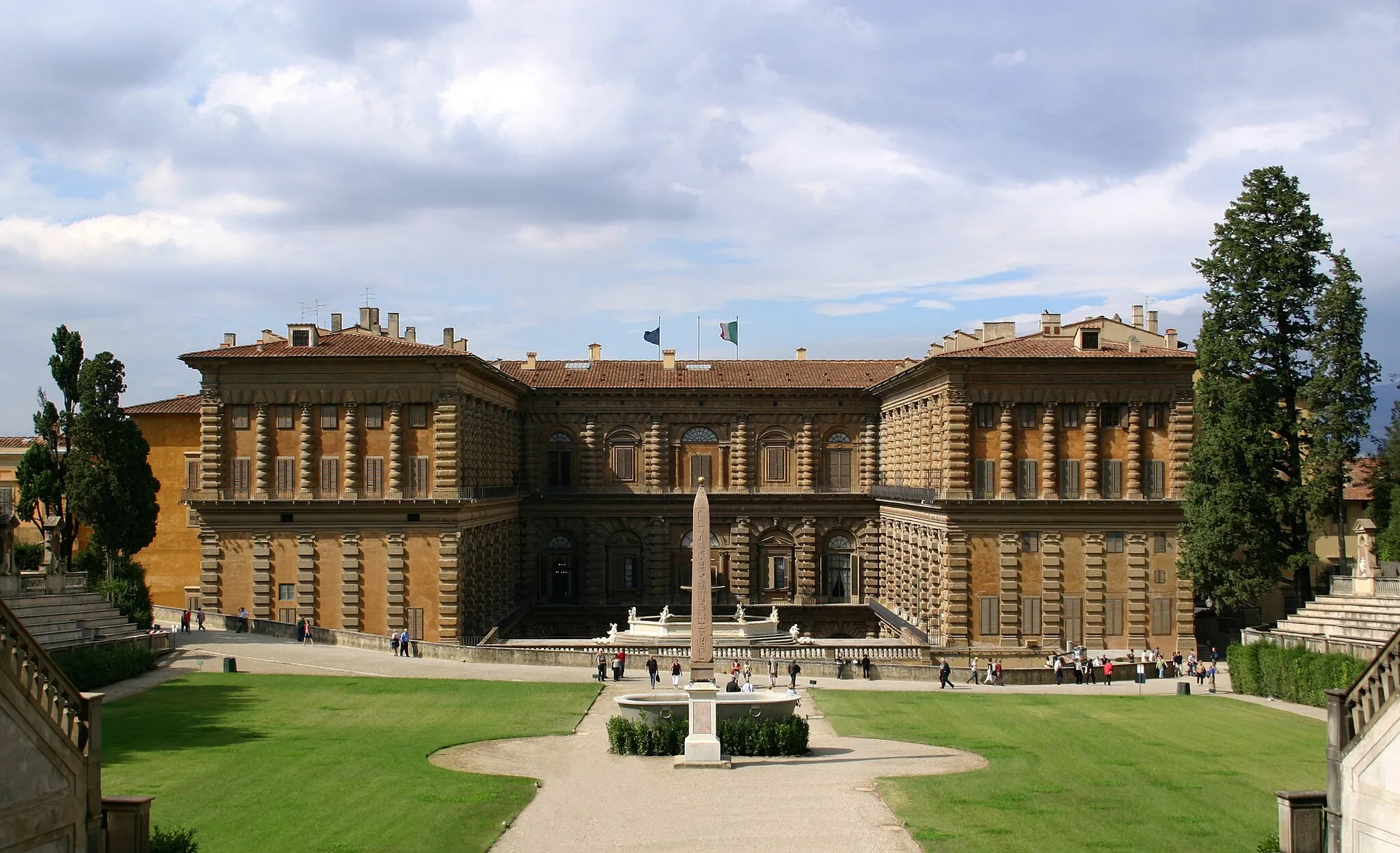 Photo showing: Die Gartenfassade des Palazzo Pitti in Florenz (Brunelleschi zugeschrieben)