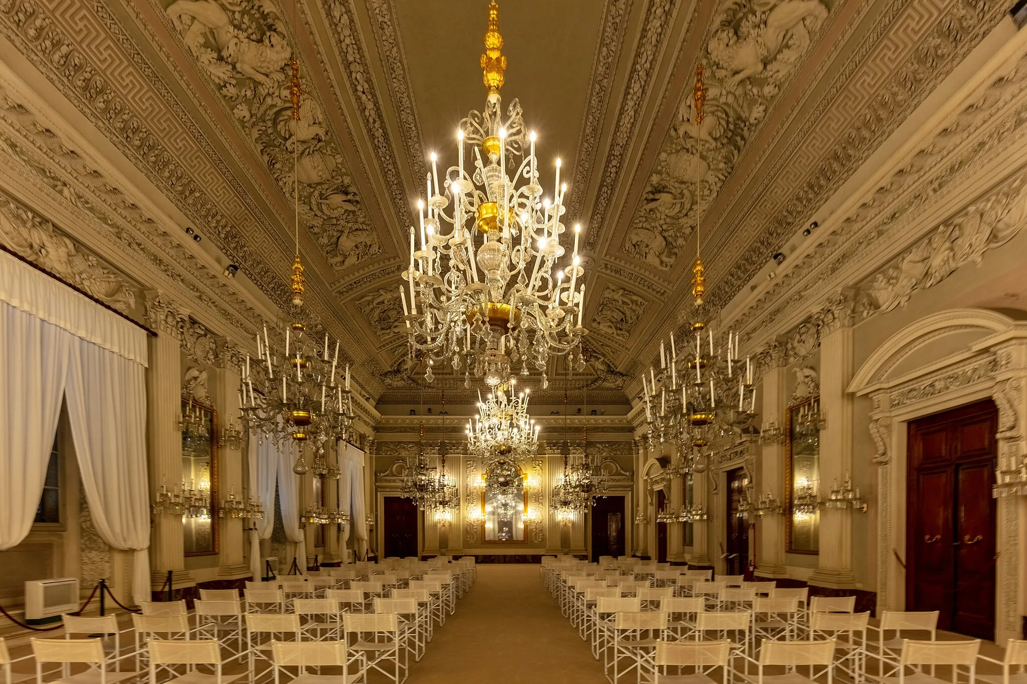 Photo showing: Sala Bianca, Galleria Palatina, Palazzo Pitti, Florence, Italy