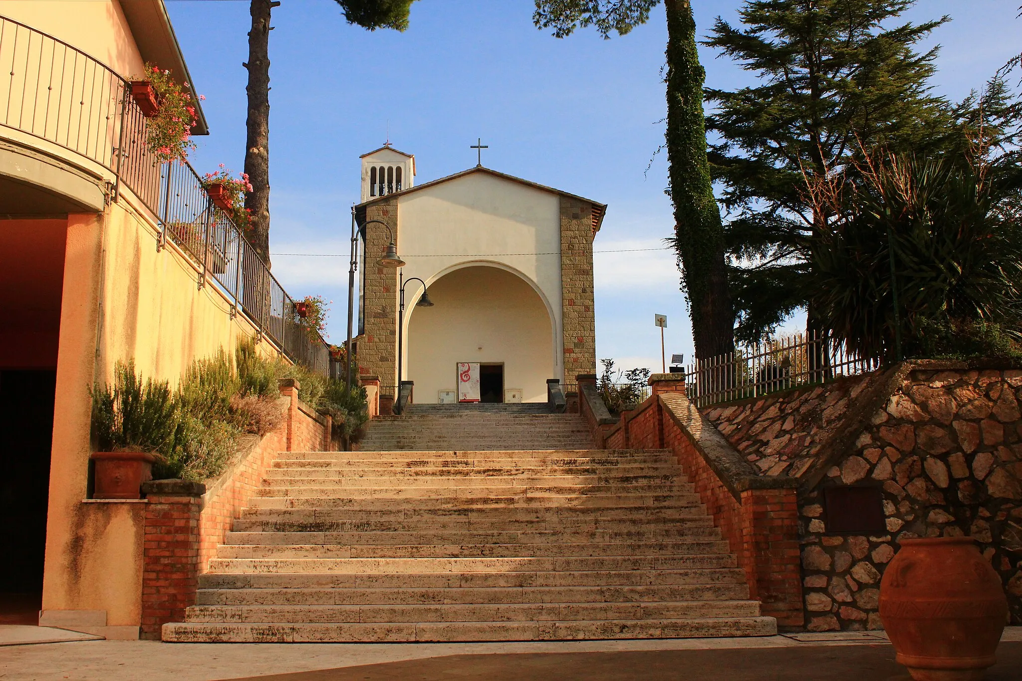 Photo showing: Church of Madonna di Lourdes in Arcille, Grosseto.
