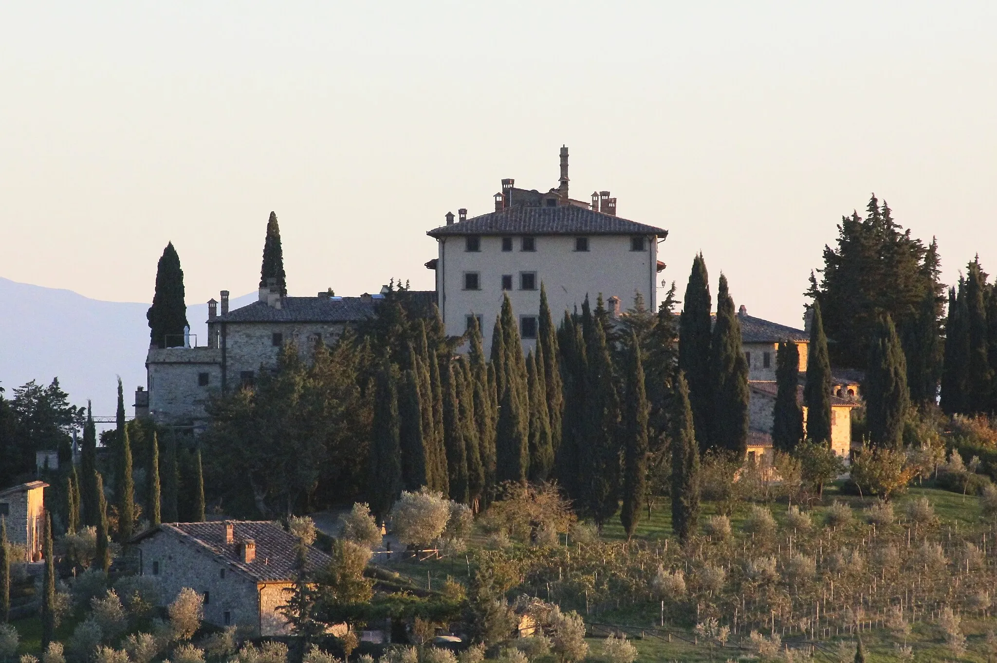 Photo showing: The Castle Castello di San Donato in Perano, Gaiole in Chianti, Province of Siena, Tuscany, Italy.