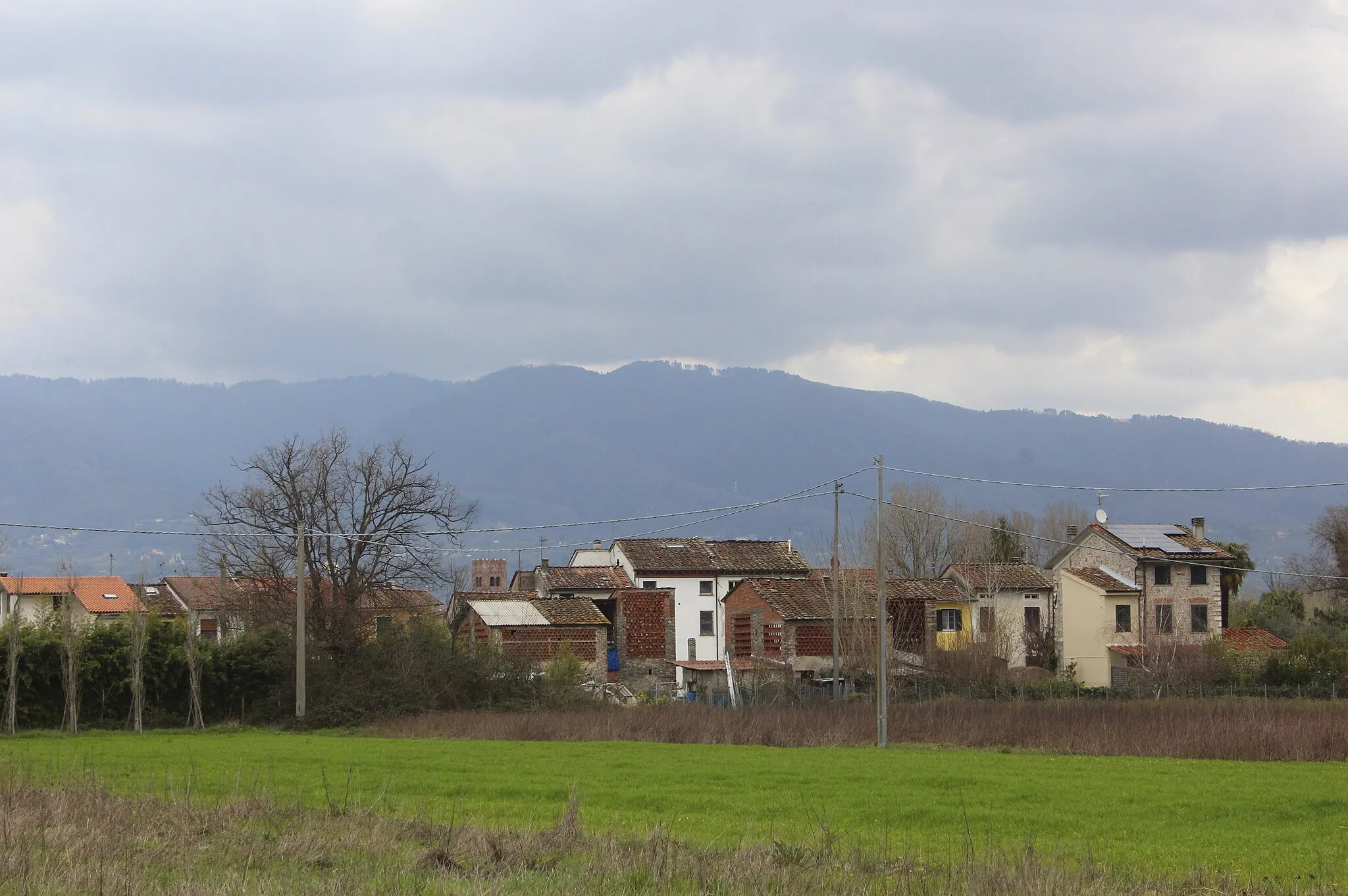 Photo showing: Lunata, hamlet of Capannori, Province of Lucca, Tuscany, Italy