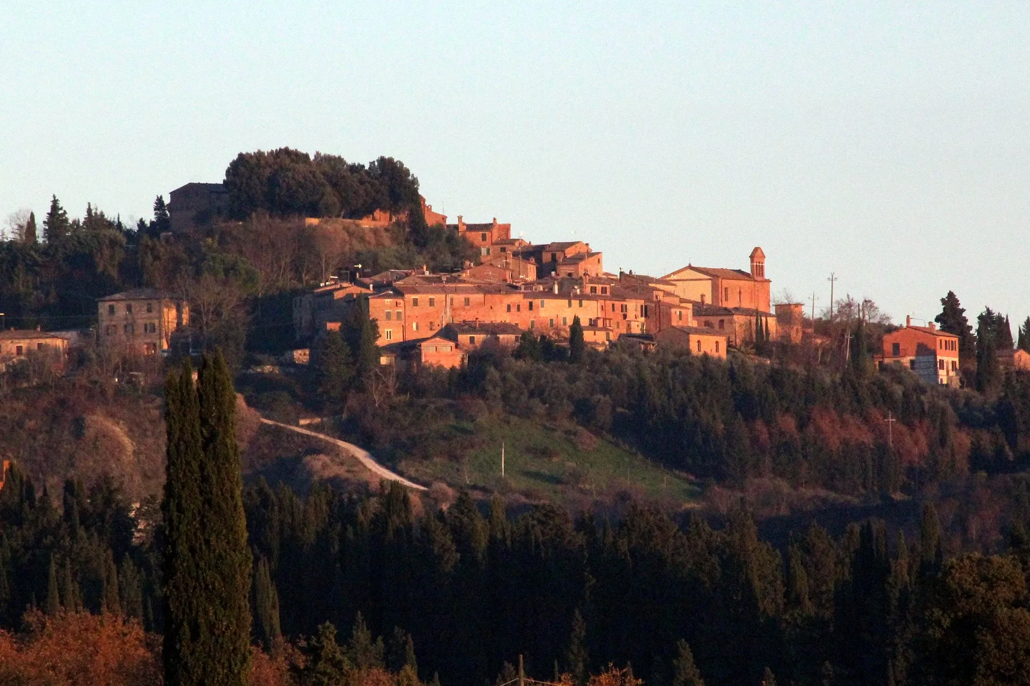 Photo showing: Panorama of Chiusure, hamlet of Asciano, Crete Senesi, Province of Siena, Tuscany, Italy