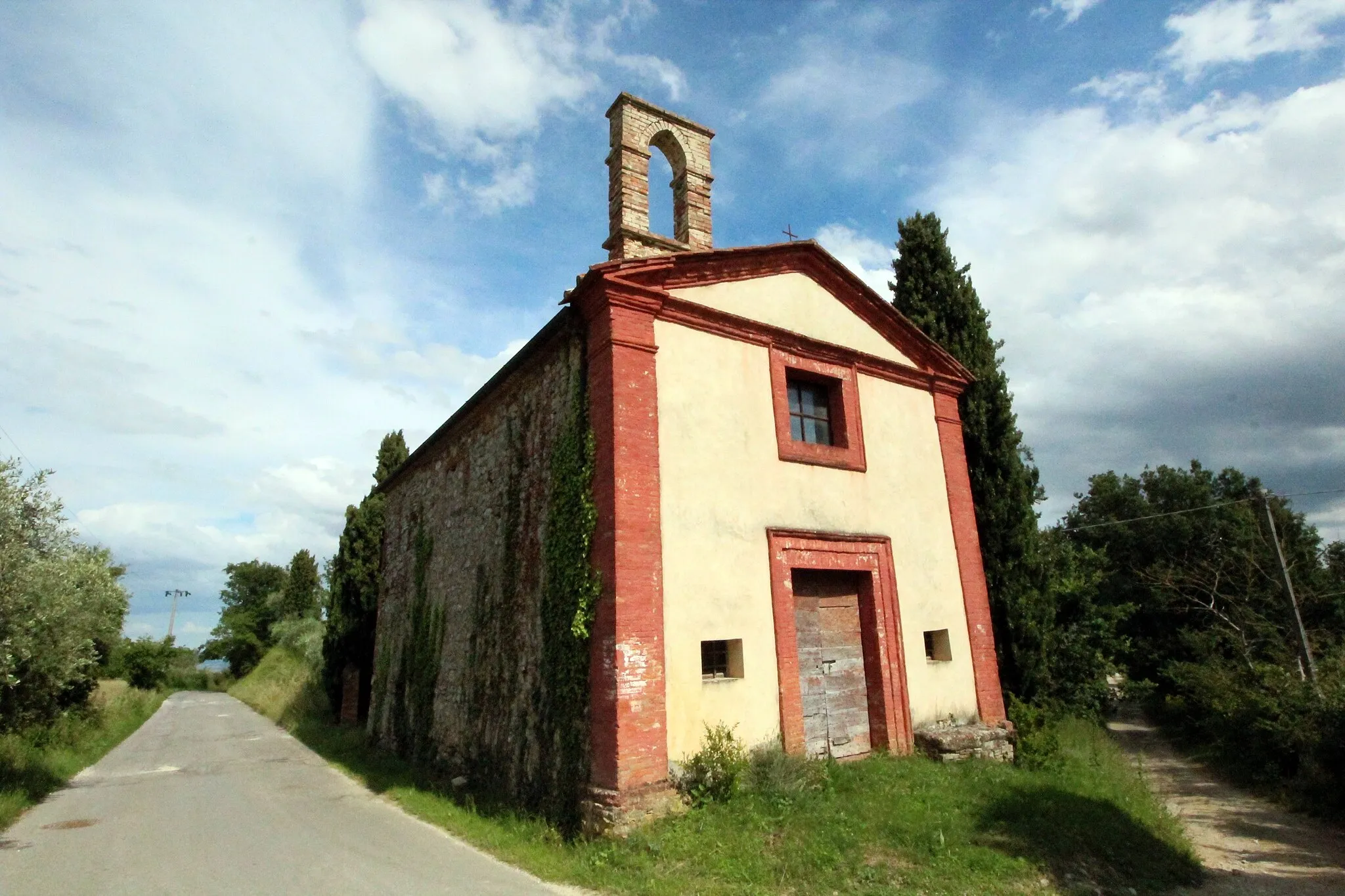 Photo showing: Ex-Church/Chapel Sant’Anna, outside of Montefollonico, hamlet of Torrita di Siena, Valdichiana, Province of Siena, Tuscany, Italy