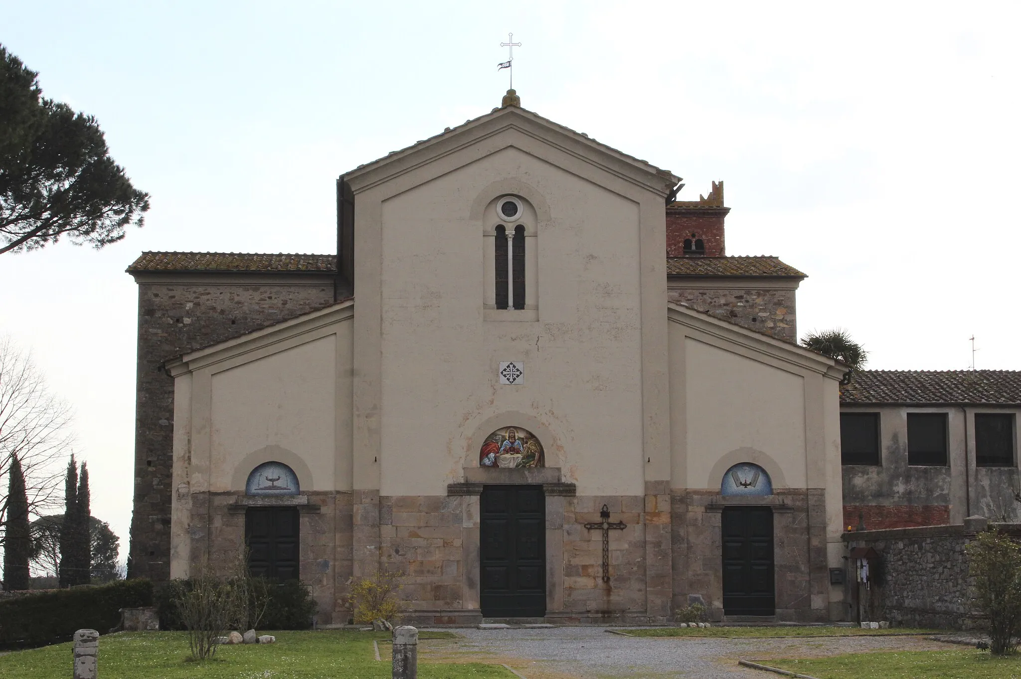 Photo showing: Church San Michele Arcangelo, Guamo, hamlet of Capannori, Province of Lucca, Tuscany, Italy