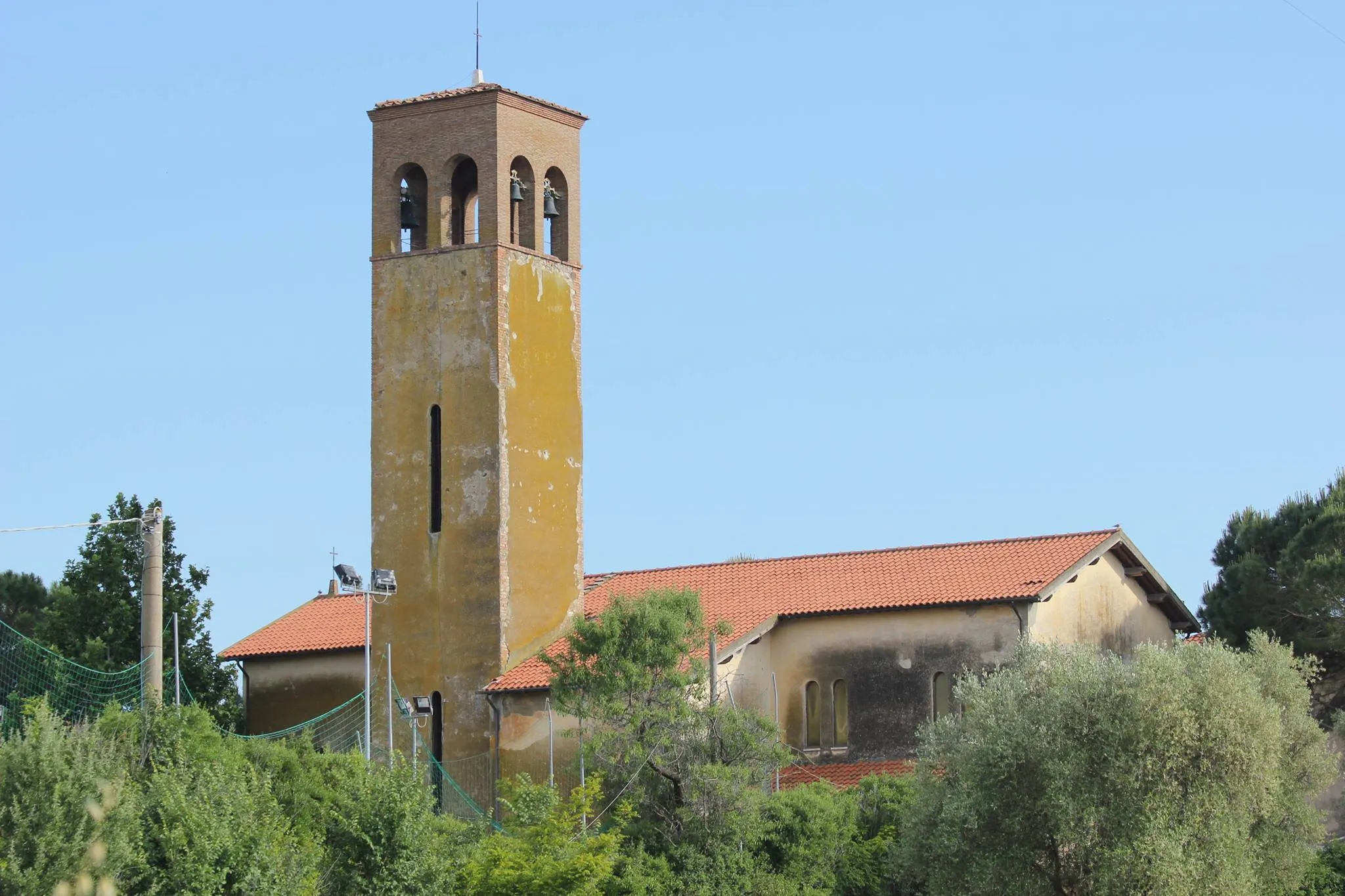 Photo showing: Santa Maria Ausiliatrice, church in Marrucheti (Grosseto)