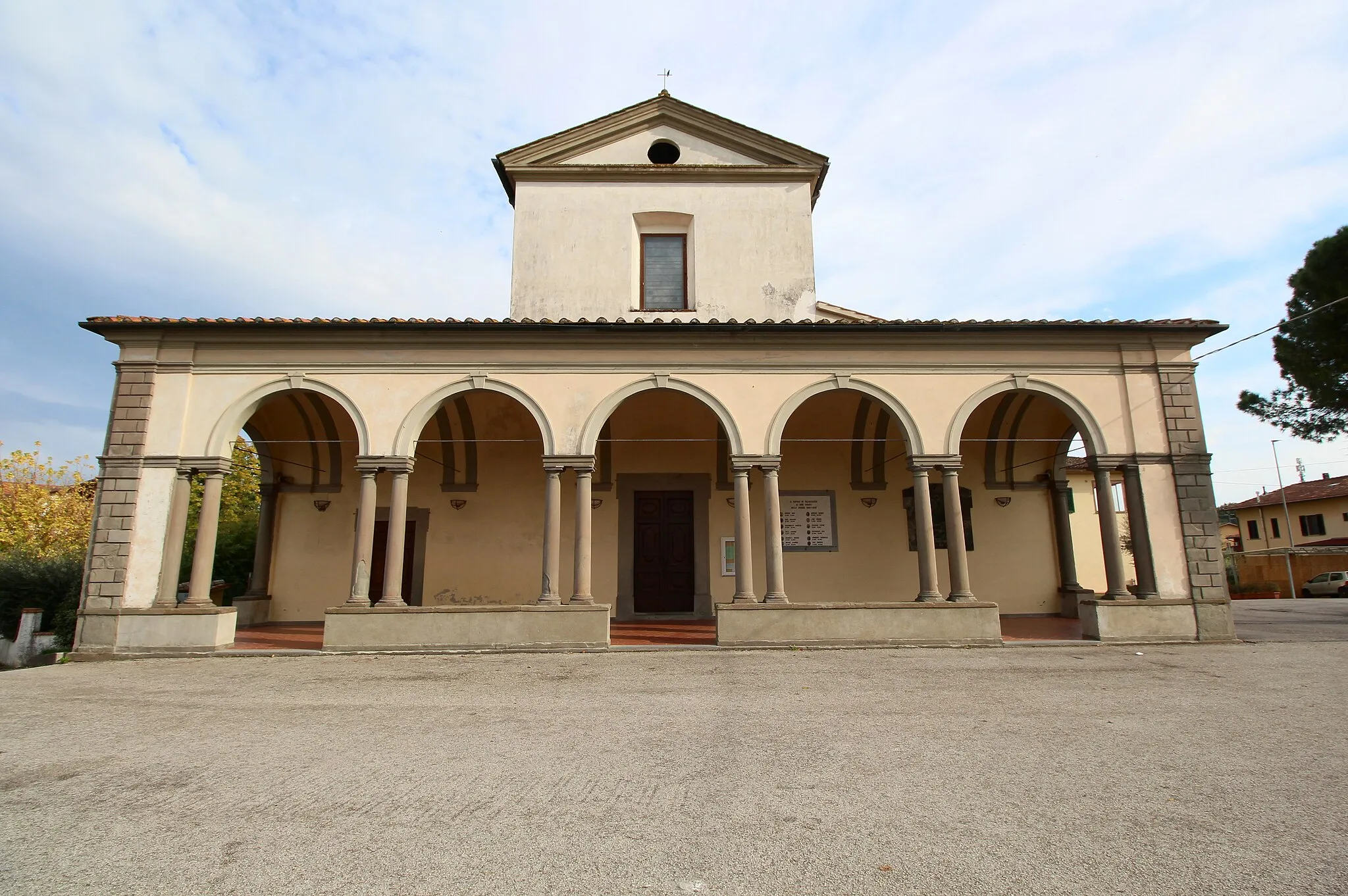 Photo showing: Church Santi Maria e Clemente, Valenzatico, hamlet of Quarrata, Province of Pistoia, Tuscany, Italy