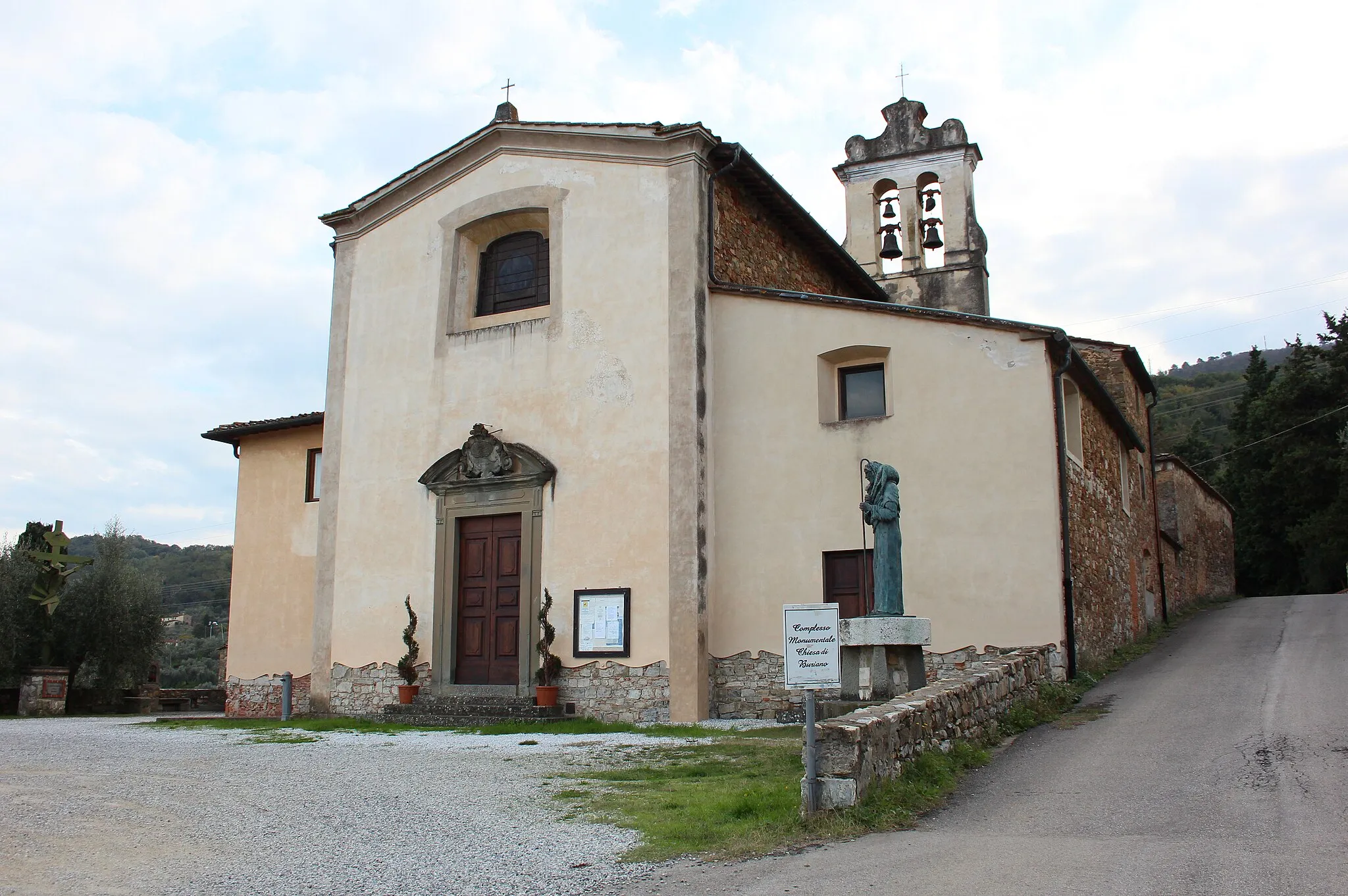 Photo showing: Church San Michele Arcangelo, Buriano, hamlet of Quarrata, Province of Pistoia, Tuscany, Italy