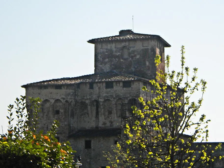 Photo showing: Strozzi fortress