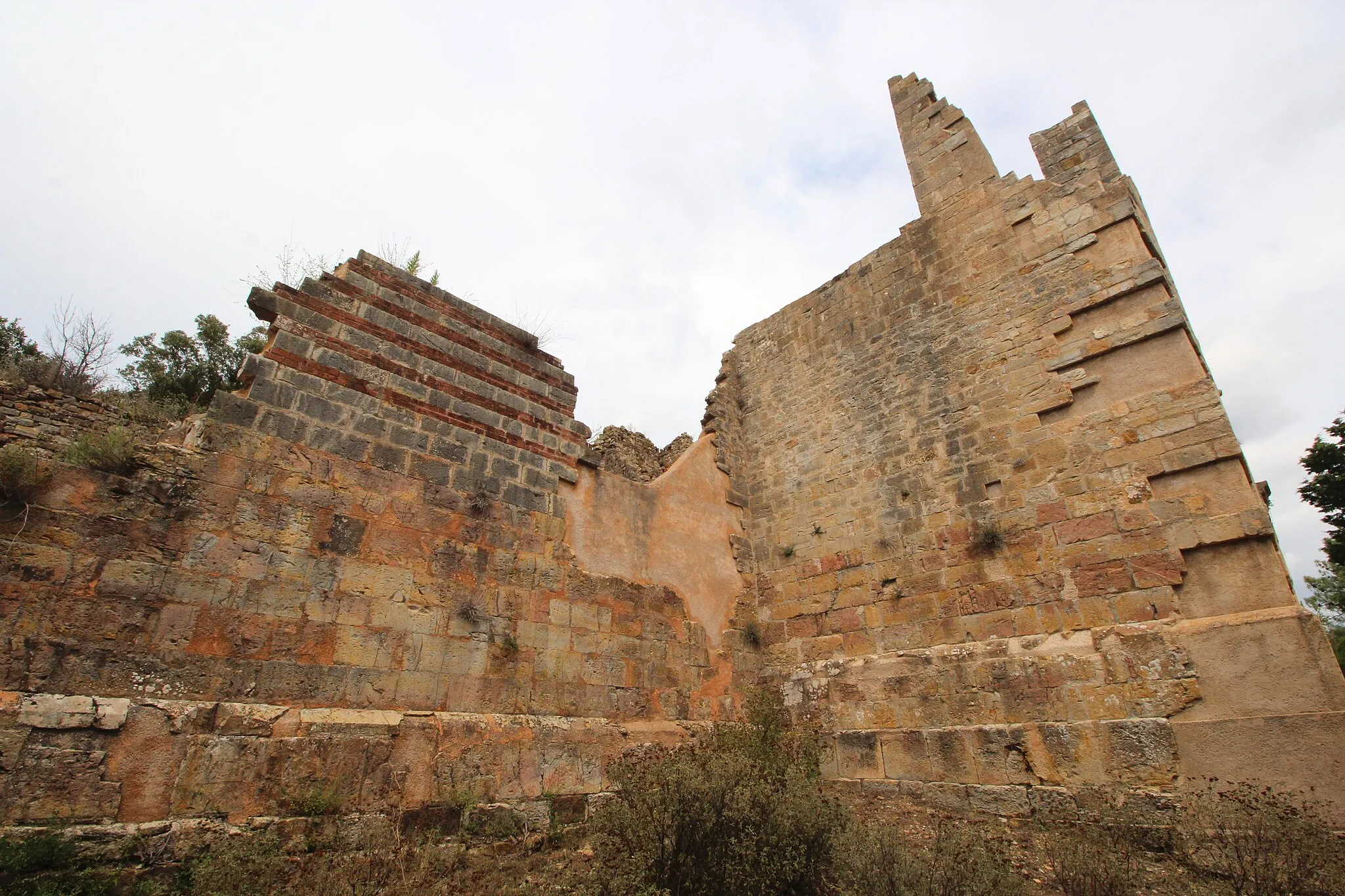 Photo showing: church and monastery ruin San Pietro in Palazzuolo, Poggia a Badia, Monteverdi Marittimo, Province of Pisa, Tuscany, Italy