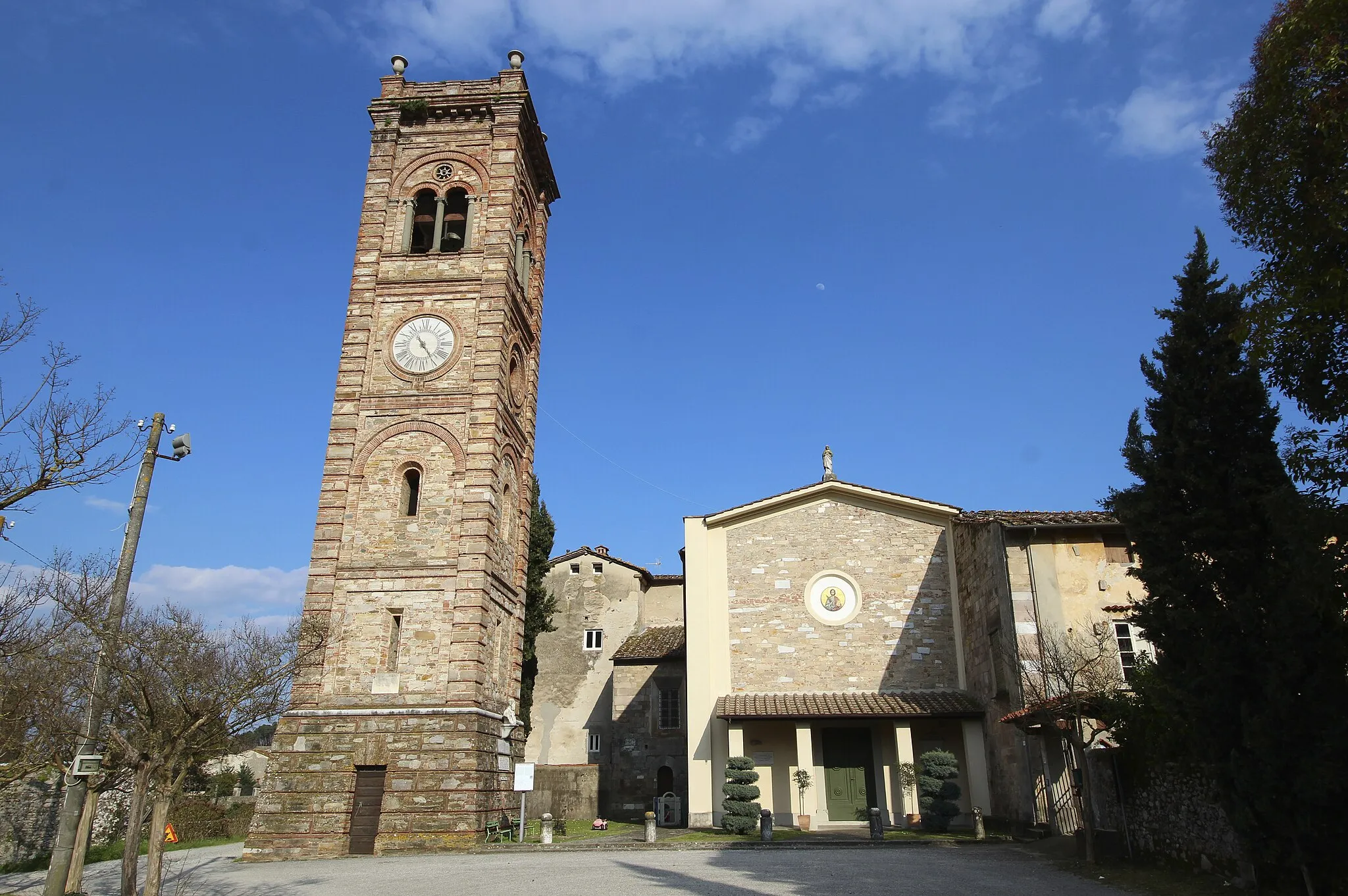 Photo showing: Church San Bartolomeo (before San Salvatore), Badia di Cantignano, hamlet of Capannori, Province of Lucca, Tuscany, Italy