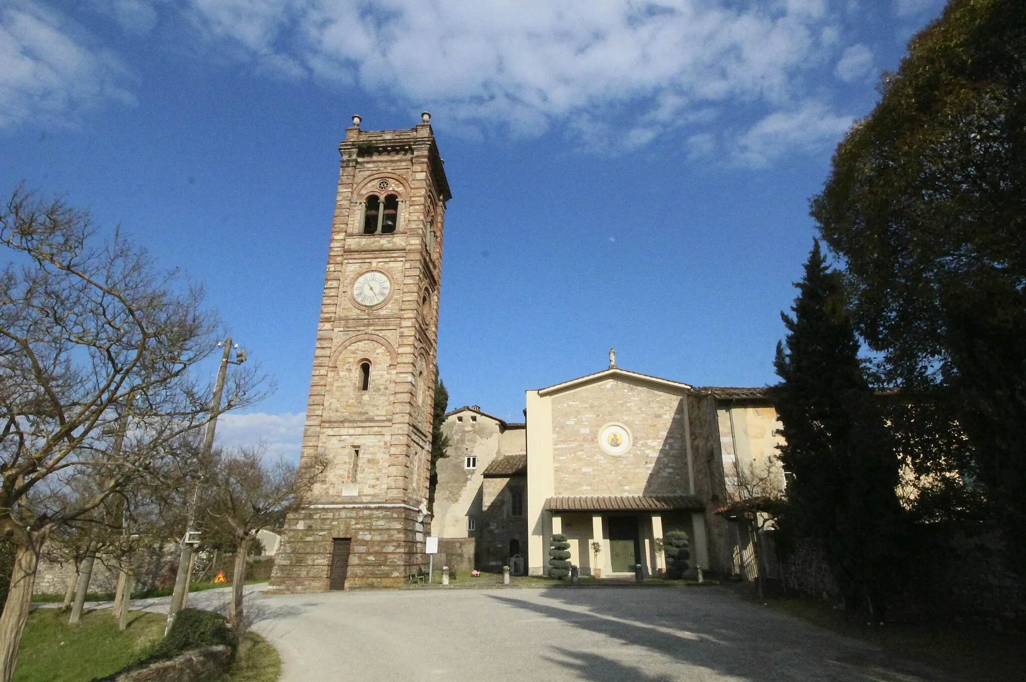 Photo showing: Church San Bartolomeo (before San Salvatore), Badia di Cantignano, hamlet of Capannori, Province of Lucca, Tuscany, Italy