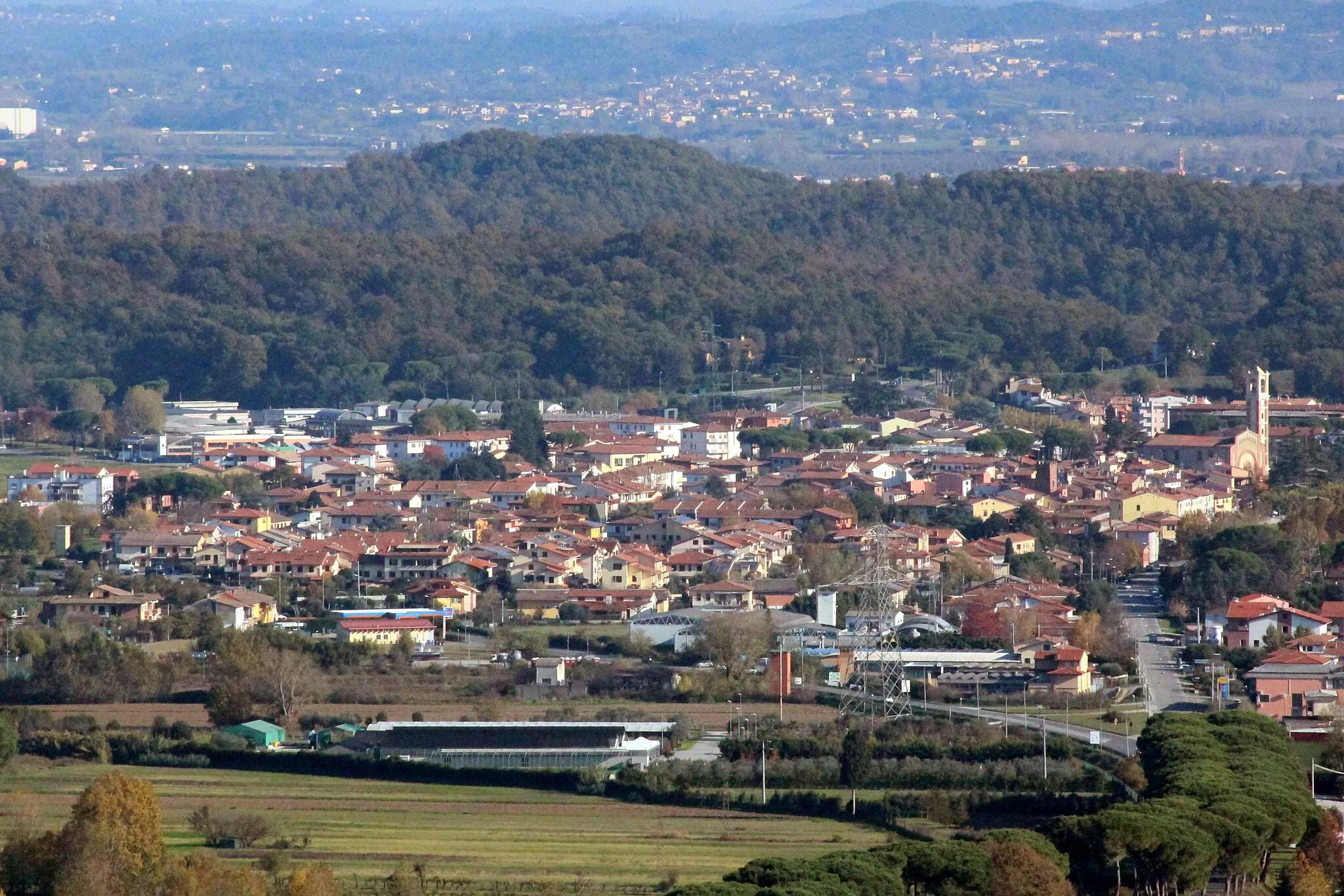 Photo showing: Panorama of Calcinaia, Province of Pisa, Tuscany, Italy