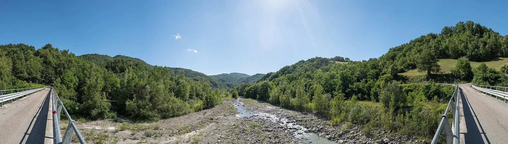 Photo showing: Torrente Dolo - Tra Toano (Reggio Emilia) e Montefiorino (Modena), Italia