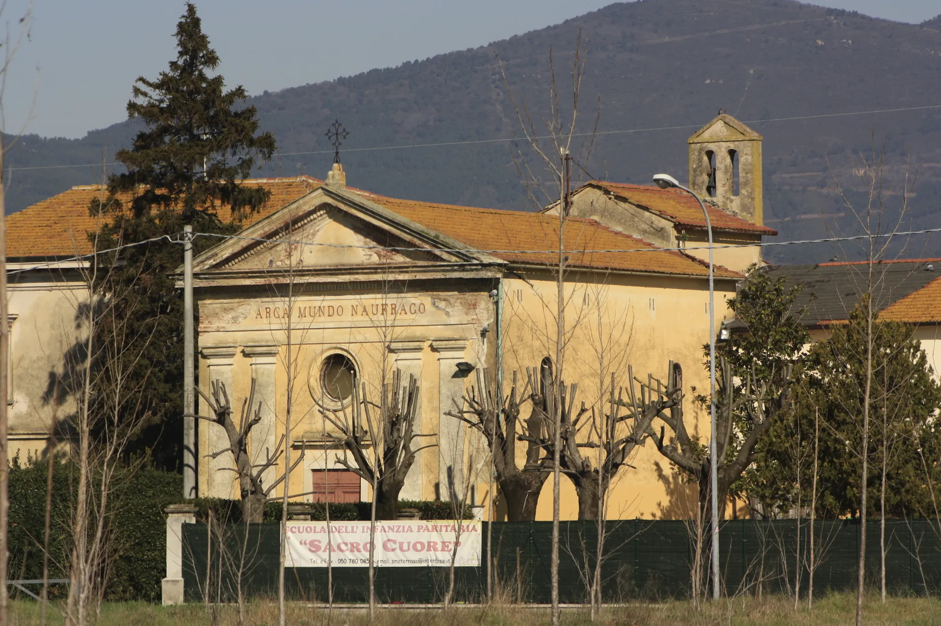 Photo showing: Church Sacro Cuore di Gesù, Latignano, hamlet of Cascina, Province of Pisa, Tuscany, Italy