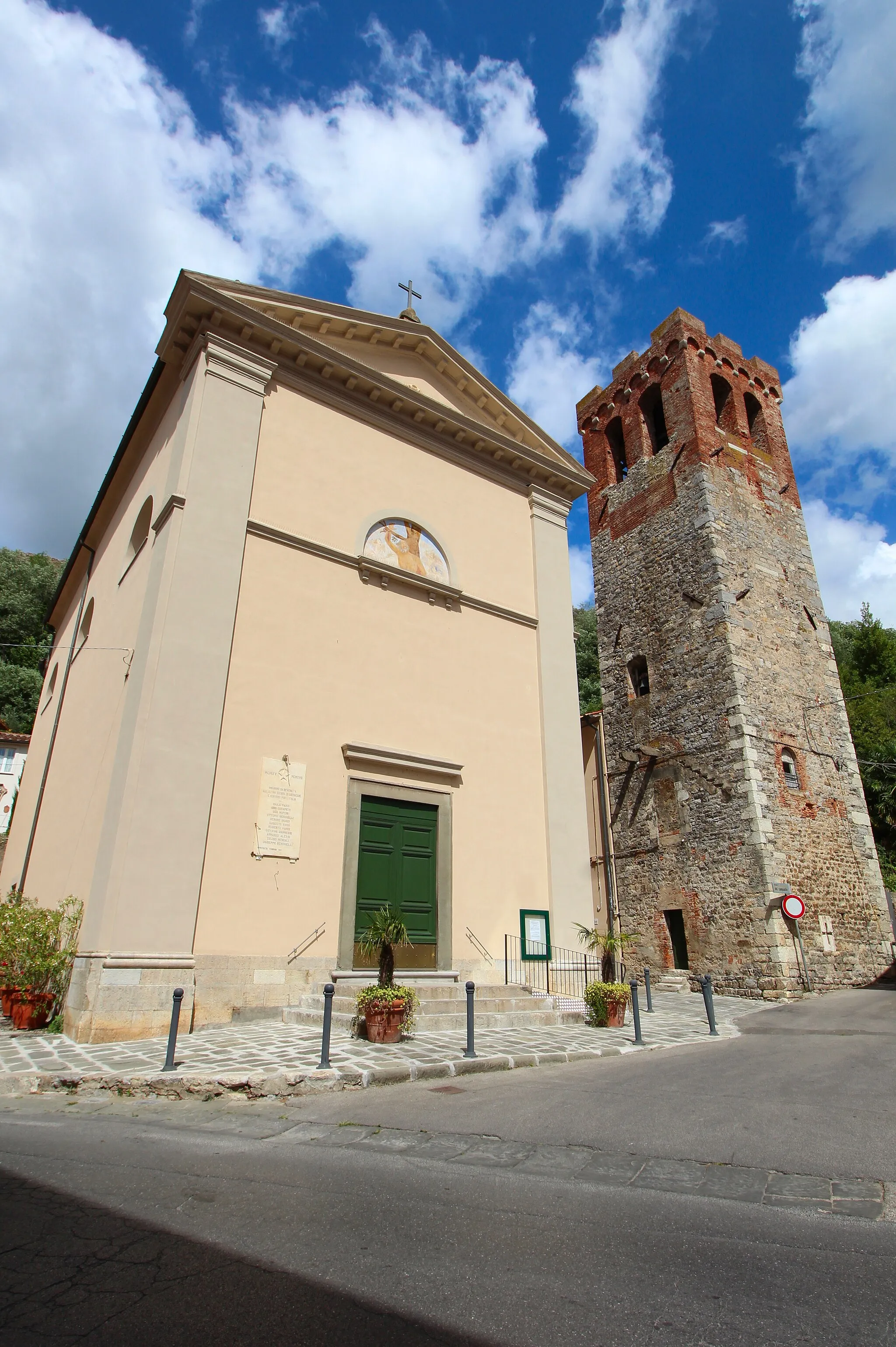 Photo showing: Church San Bartolomeo Apostolo, Ripafratta, hamlet of San Giuliano Terme, Province of Pisa, Tuscany, Italy