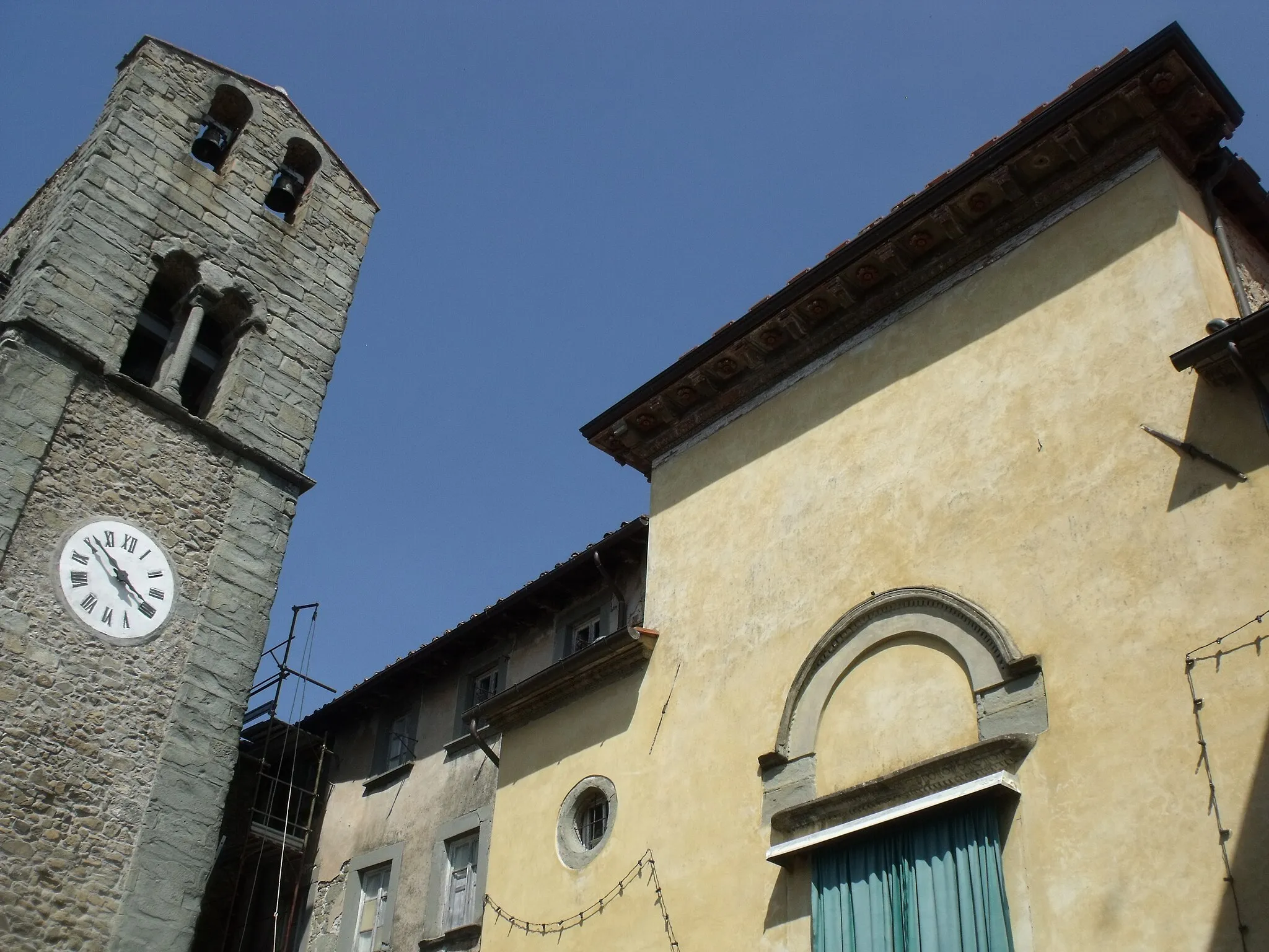 Photo showing: Church of San Michele in Colognora, hamlet of Villa Basilica, Province of Lucca, Tuscany, Italy