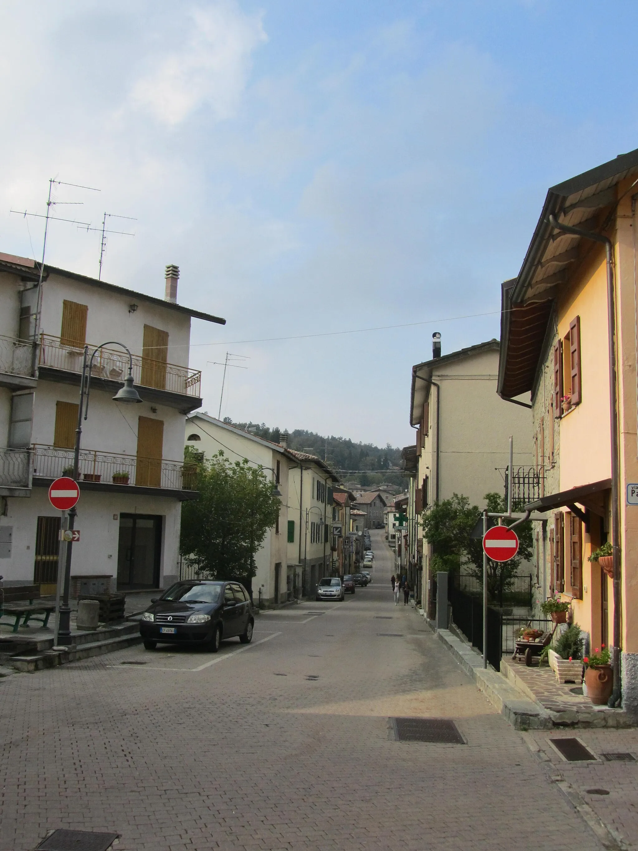 Photo showing: Via della Resistenza a Cervarezza.