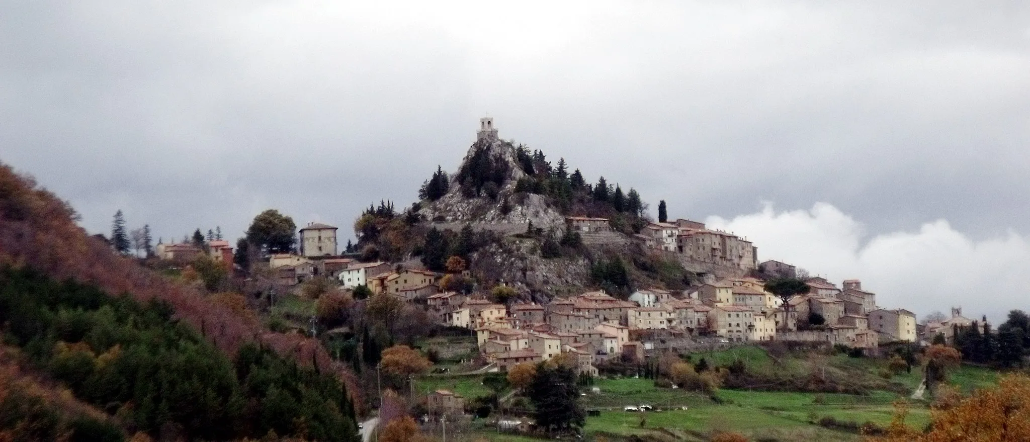 Photo showing: Panorama of Campiglia d’Orcia, hamlet of Castiglione d’Orcia, Val d’Orcia, Province of Siena, Tuscany, Italy