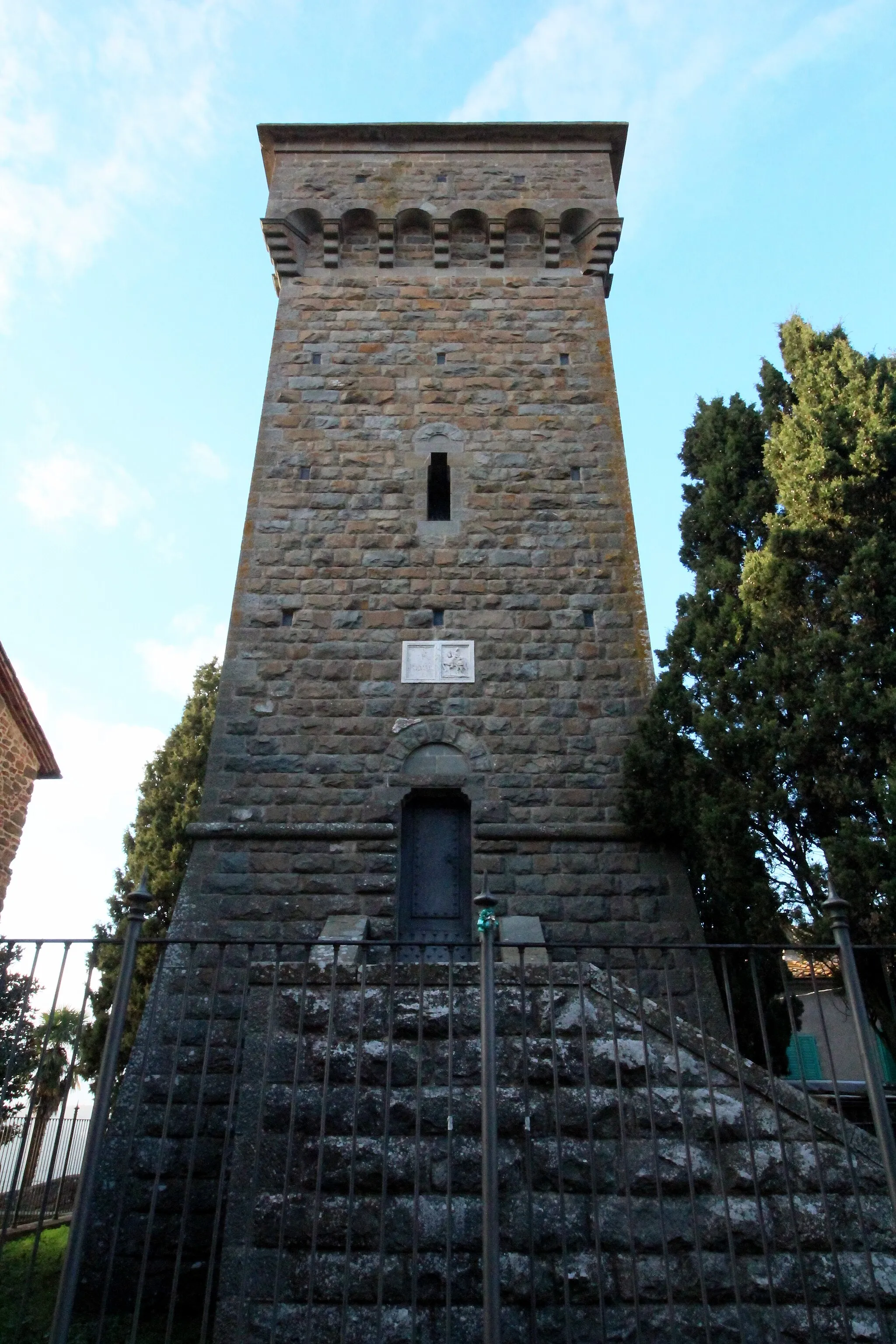 Photo showing: Water tower Torre dell’Acqua/Cisterna in Rigomagno, hamlet of Sinalunga, Valdichiana, Province of Siena, Tuscany, Italy