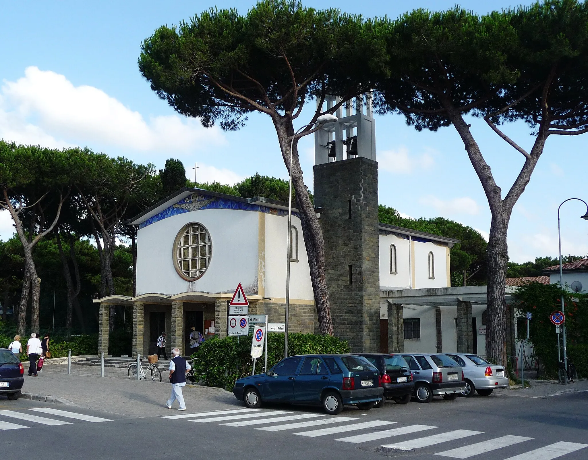 Photo showing: Church "San Francesco", Tirrenia, Pisa, Italy