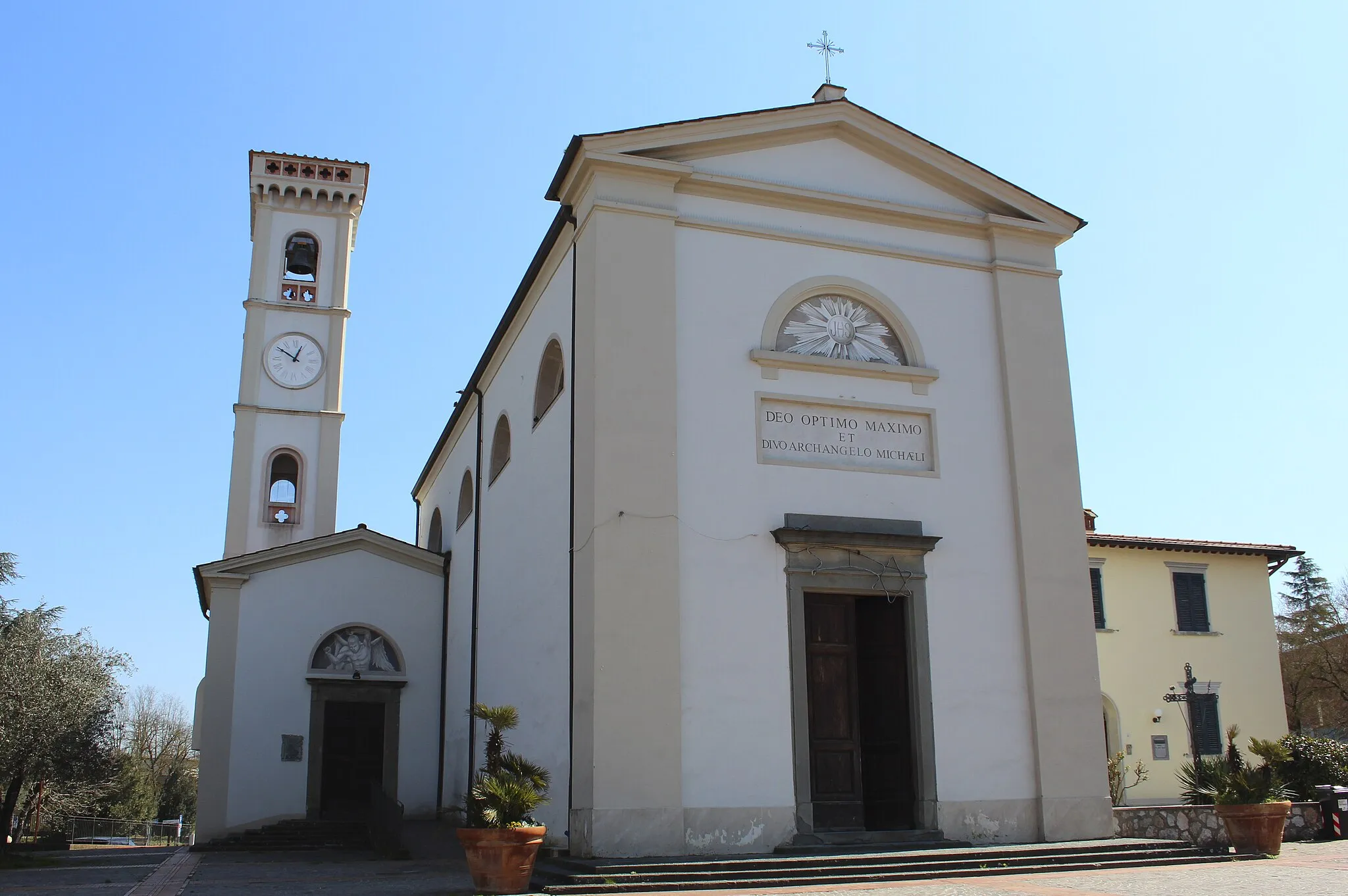 Photo showing: Church San Michele Arcangelo, Staffoli, hamlet of Santa Croce sull'Arno, Province of Pisa, Tuscany, Italy