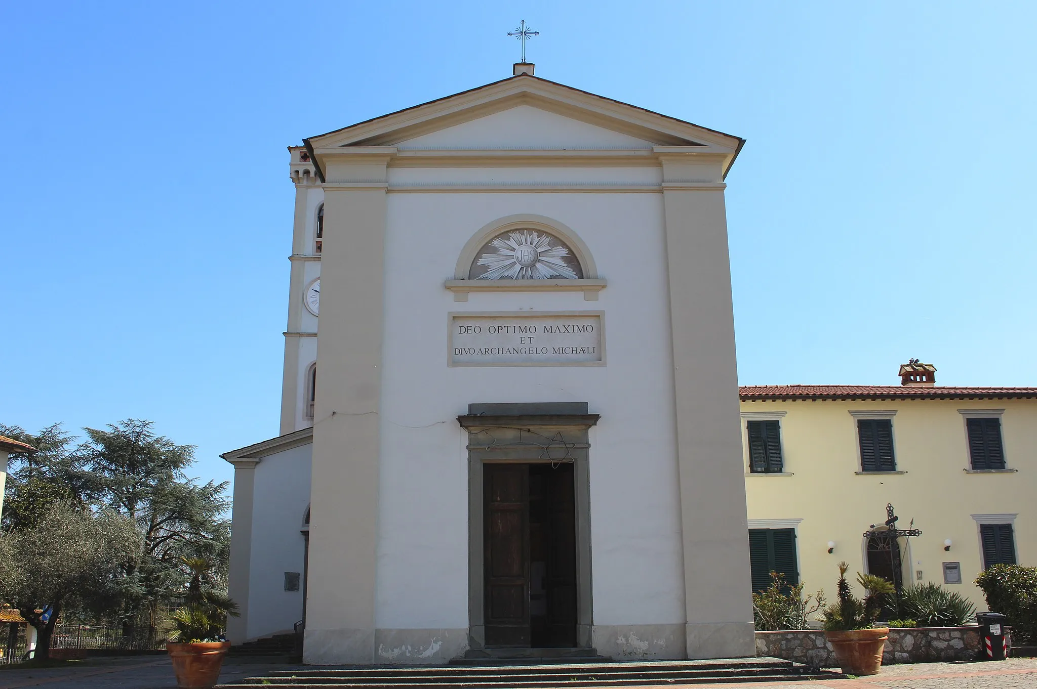 Photo showing: Church San Michele Arcangelo, Staffoli, hamlet of Santa Croce sull'Arno, Province of Pisa, Tuscany, Italy