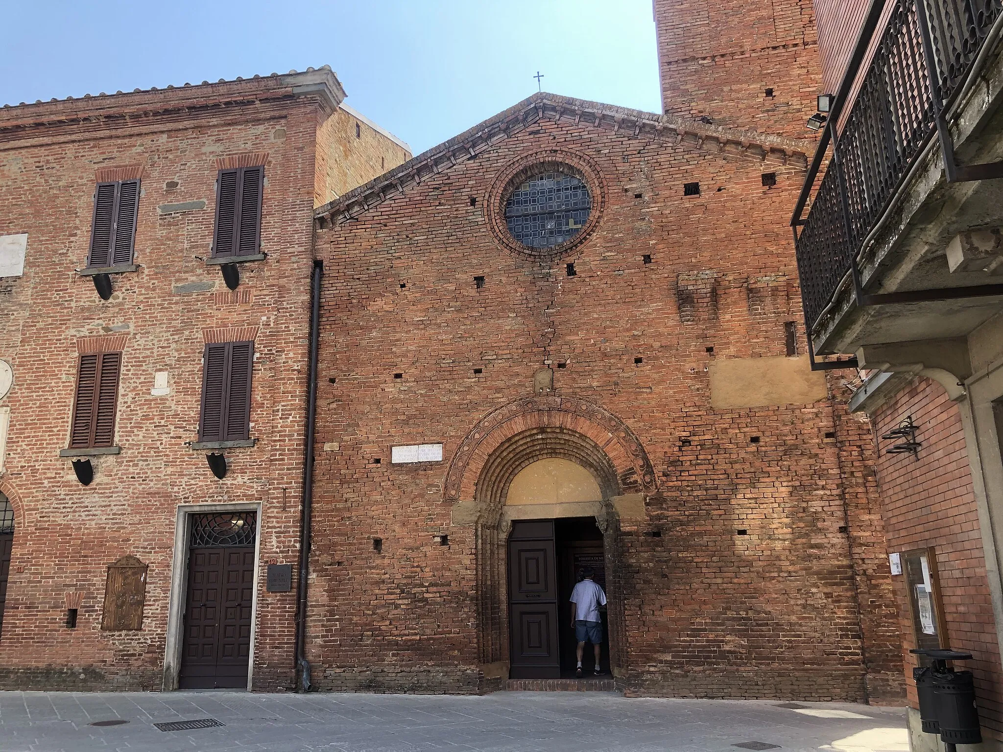 Photo showing: Chiesa delle Sante Flora e Lucilla