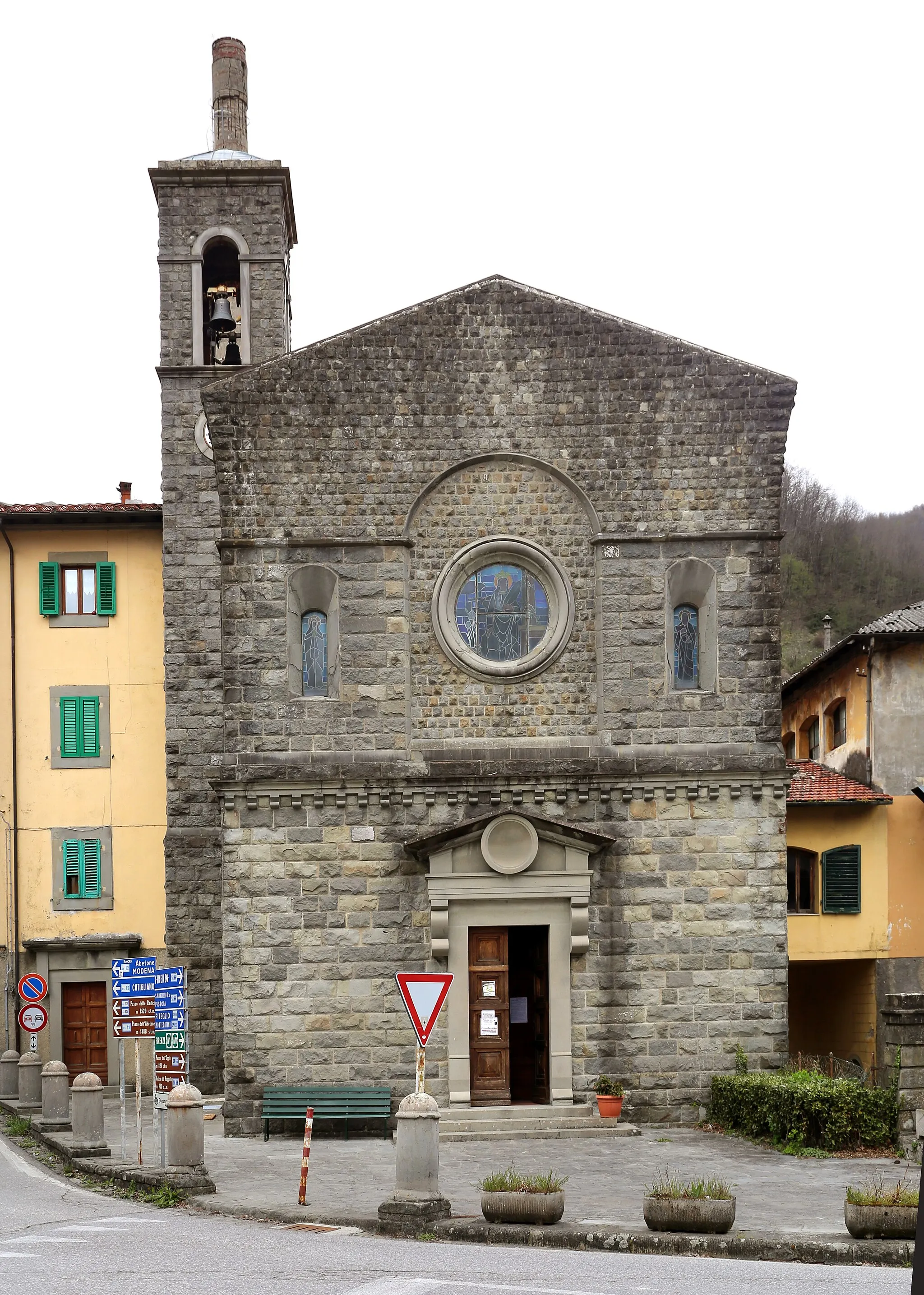 Photo showing: Santi Paolo e Caterina (San Marcello Piteglio)