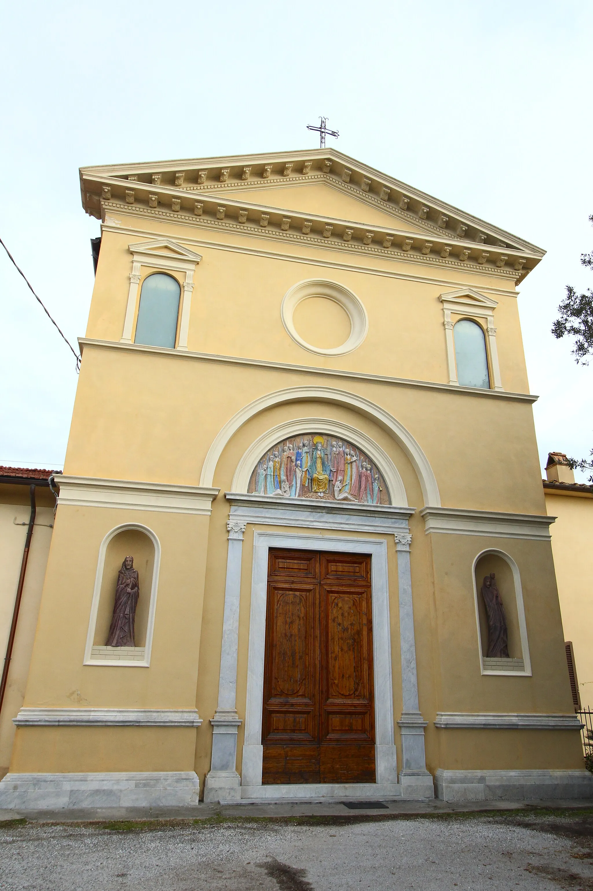 Photo showing: Church Santi Jacopo e Cristoforo, Colignola, hamlet of San Giuliano Terme, Province of Pisa, Tuscany, Italy