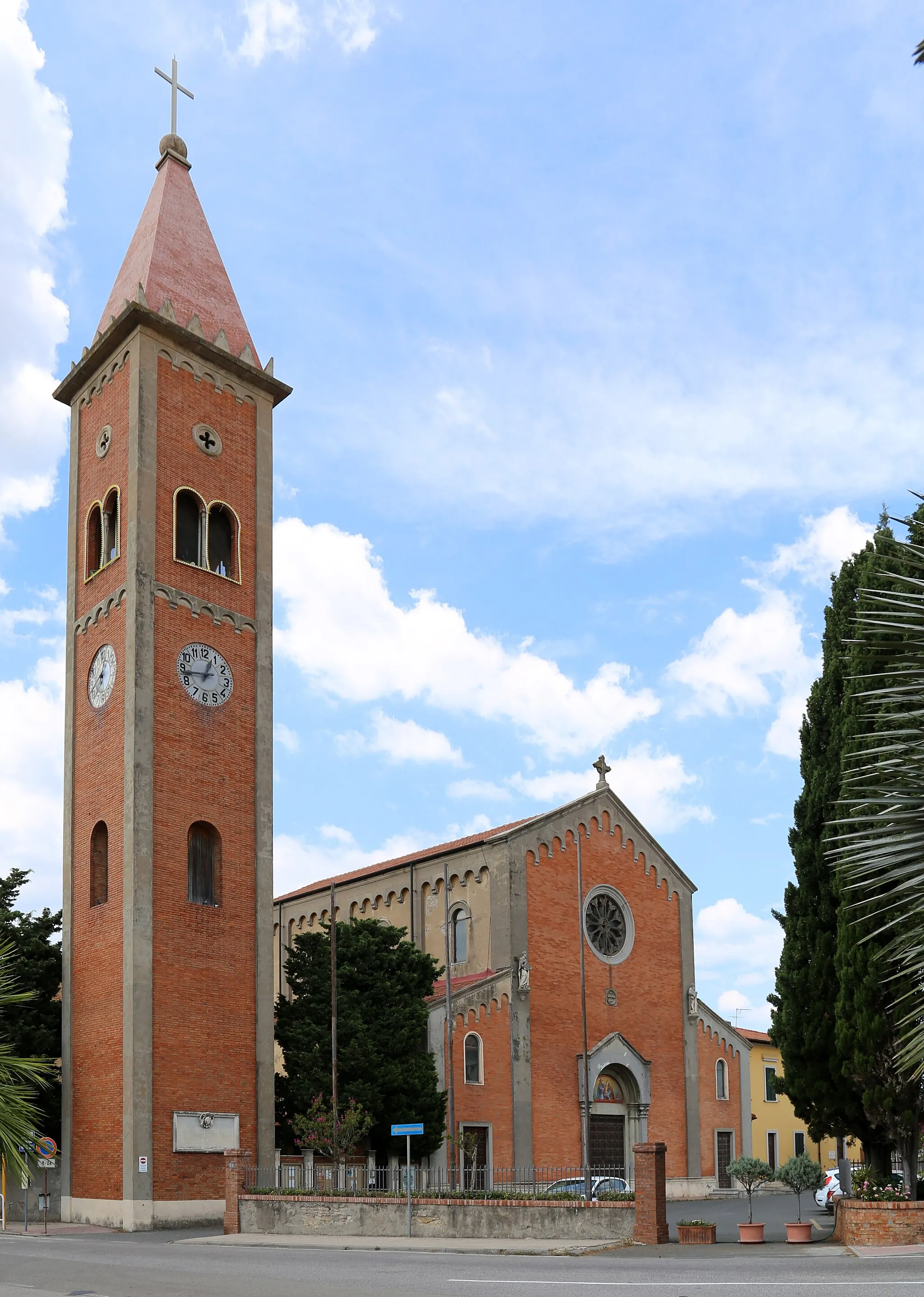 Photo showing: San Pietro in Palazzi