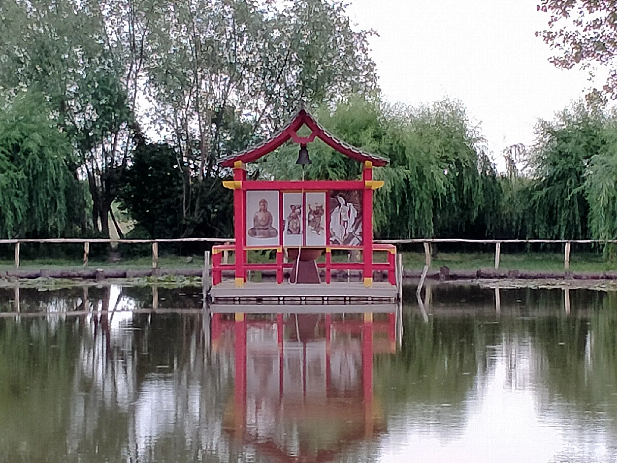 Photo showing: Shinto Jinja in Massarosa, Italy