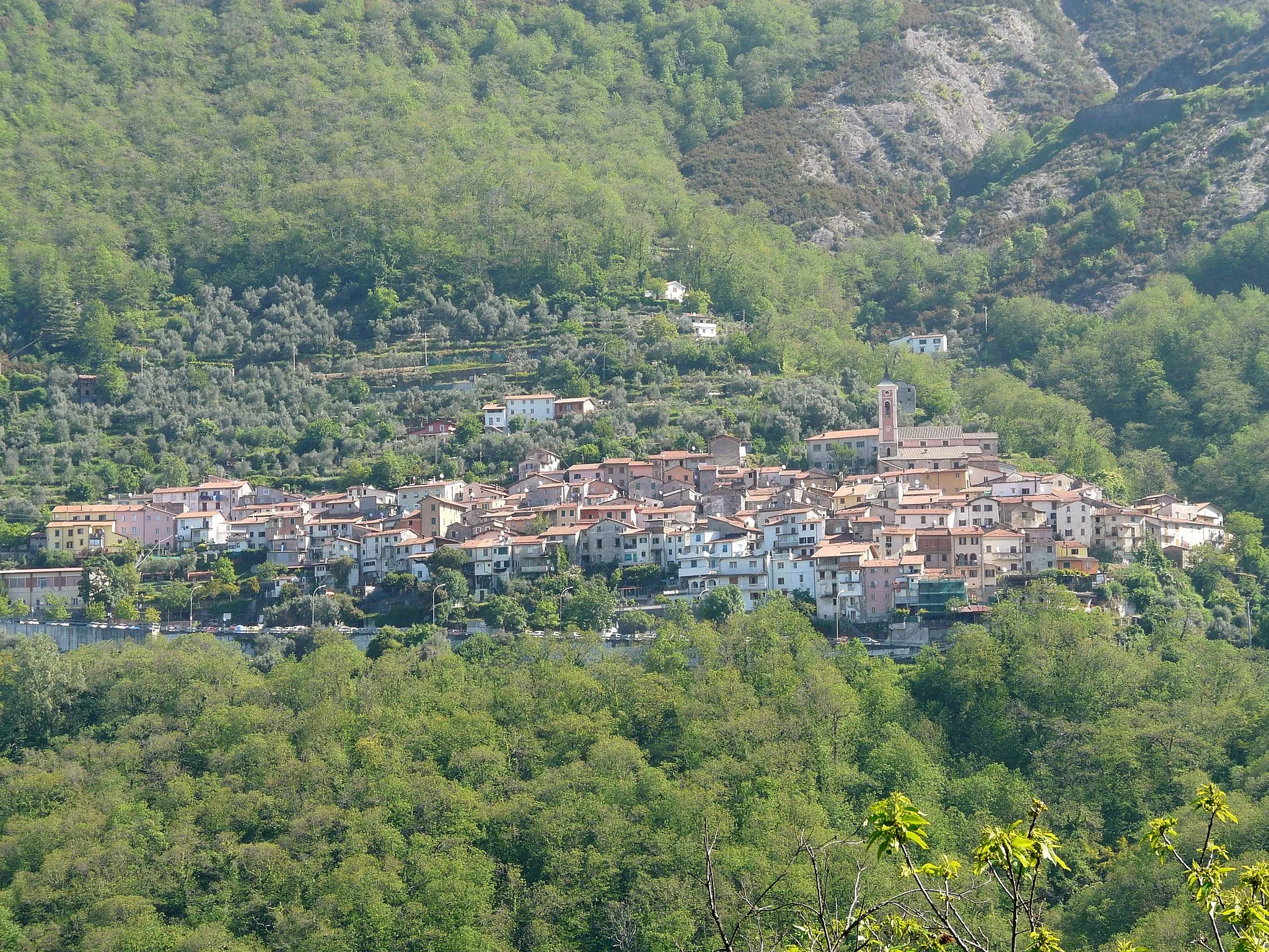 Photo showing: Panorama di Antona, Massa, Toscana, Italia