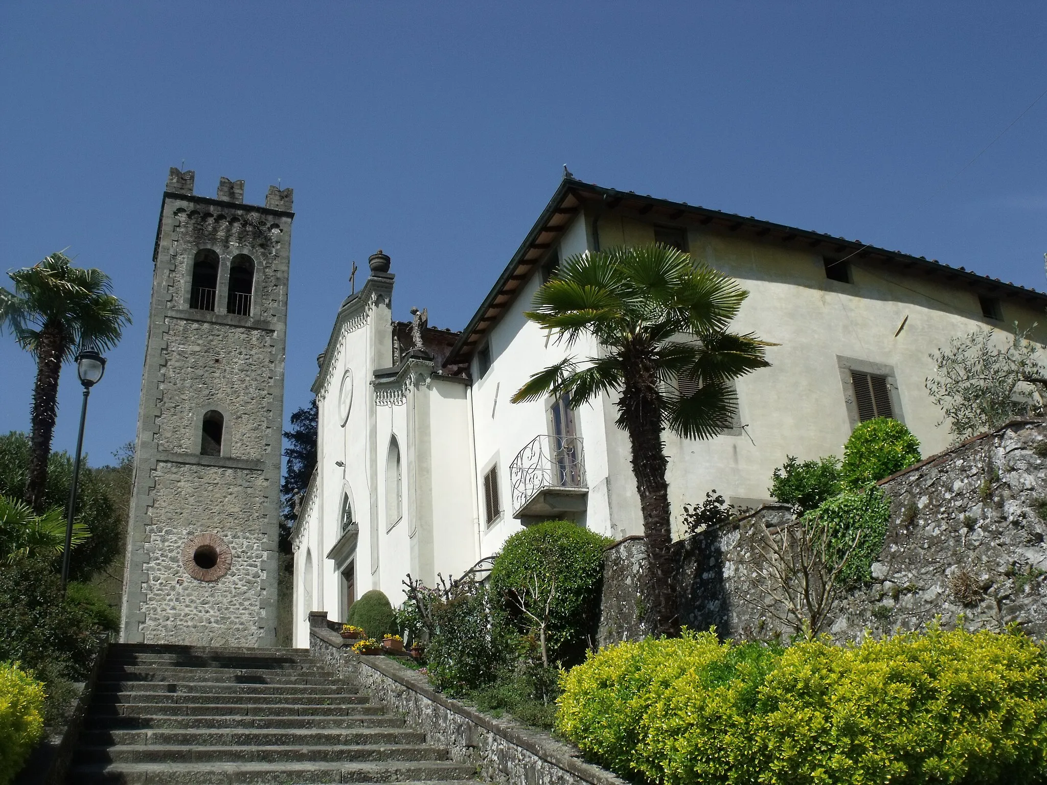 Photo showing: Church Chiesa dei Santi Pietro e Paolo in Fornoli, hamlet of Bagni di Lucca, Province of Lucca, Tuscany, Italy
