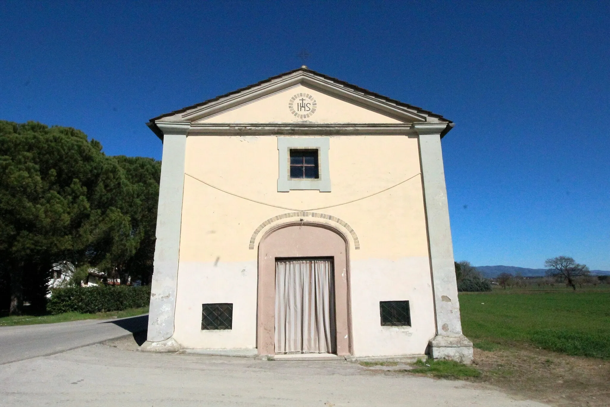 Photo showing: Church/Oratory Oratorio del Santissimo Sacramento, Ponte a Ramo (Ponte al Ramo, al Rame), village in the territory of Foiano della Chiana, Province of Arezzo, Tuscany, Italy