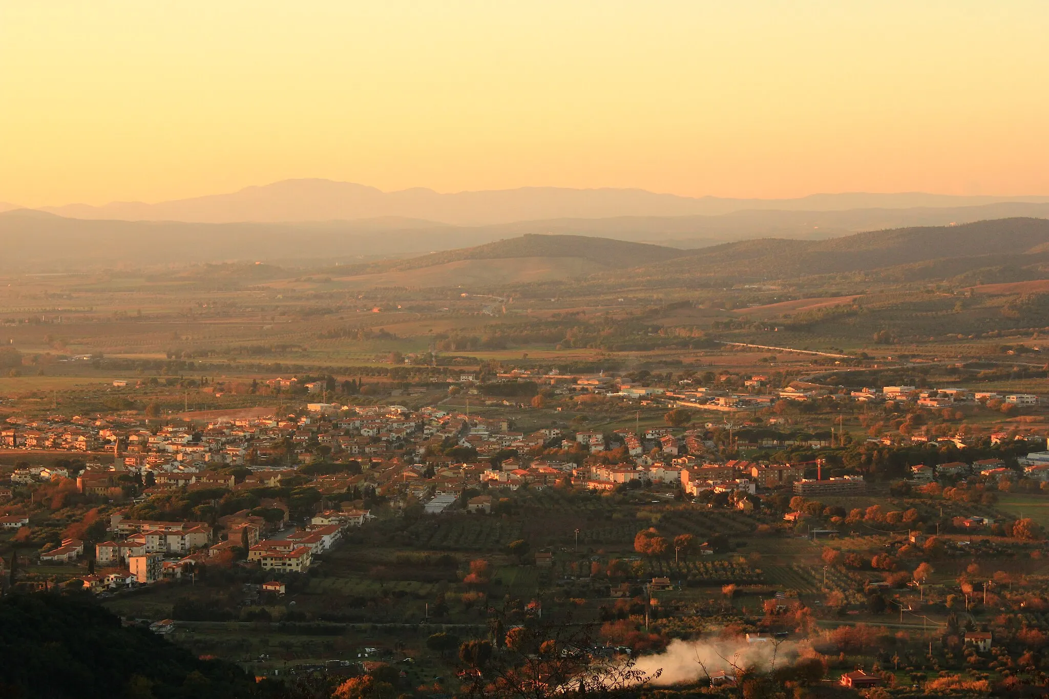 Photo showing: Bagno di Gavorrano (Grosseto, Tuscany) at sunset