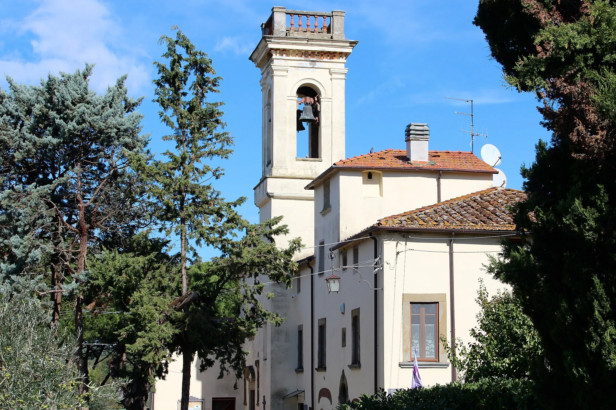 Photo showing: church Santi Pietro e Paolo, Campoluci, hamlet of Arezzo, Province of Arezzo, Tuscany, Italy