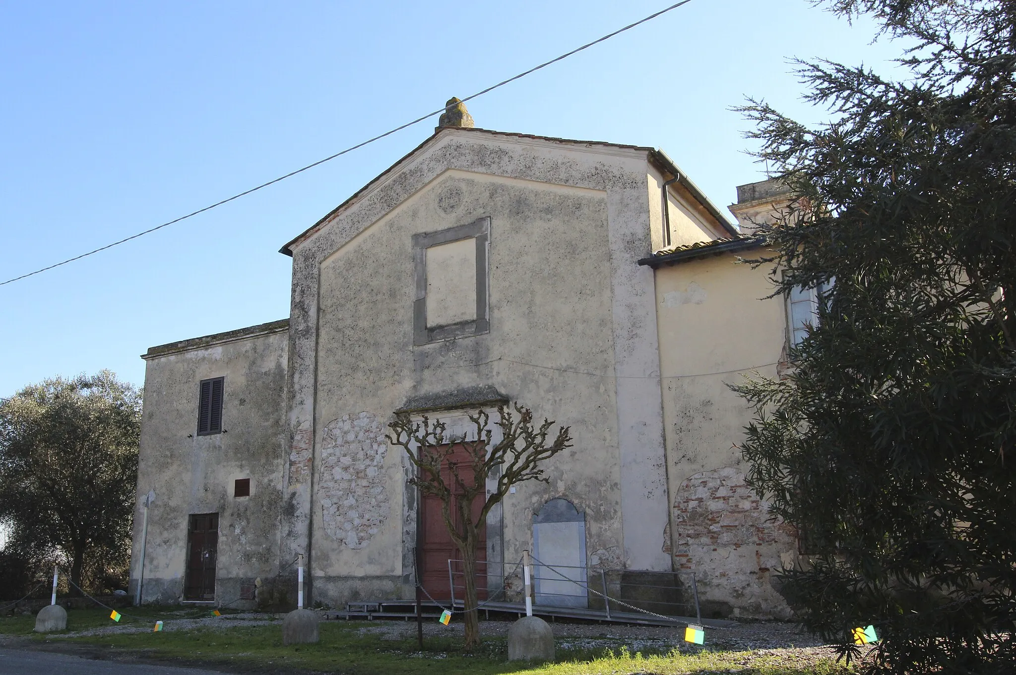 Photo showing: Church Santo Stefano, in Santo Stefano a Macerata (Chiesanuova), hamlet of Cascina, Province of Pisa, Tuscany, Italy