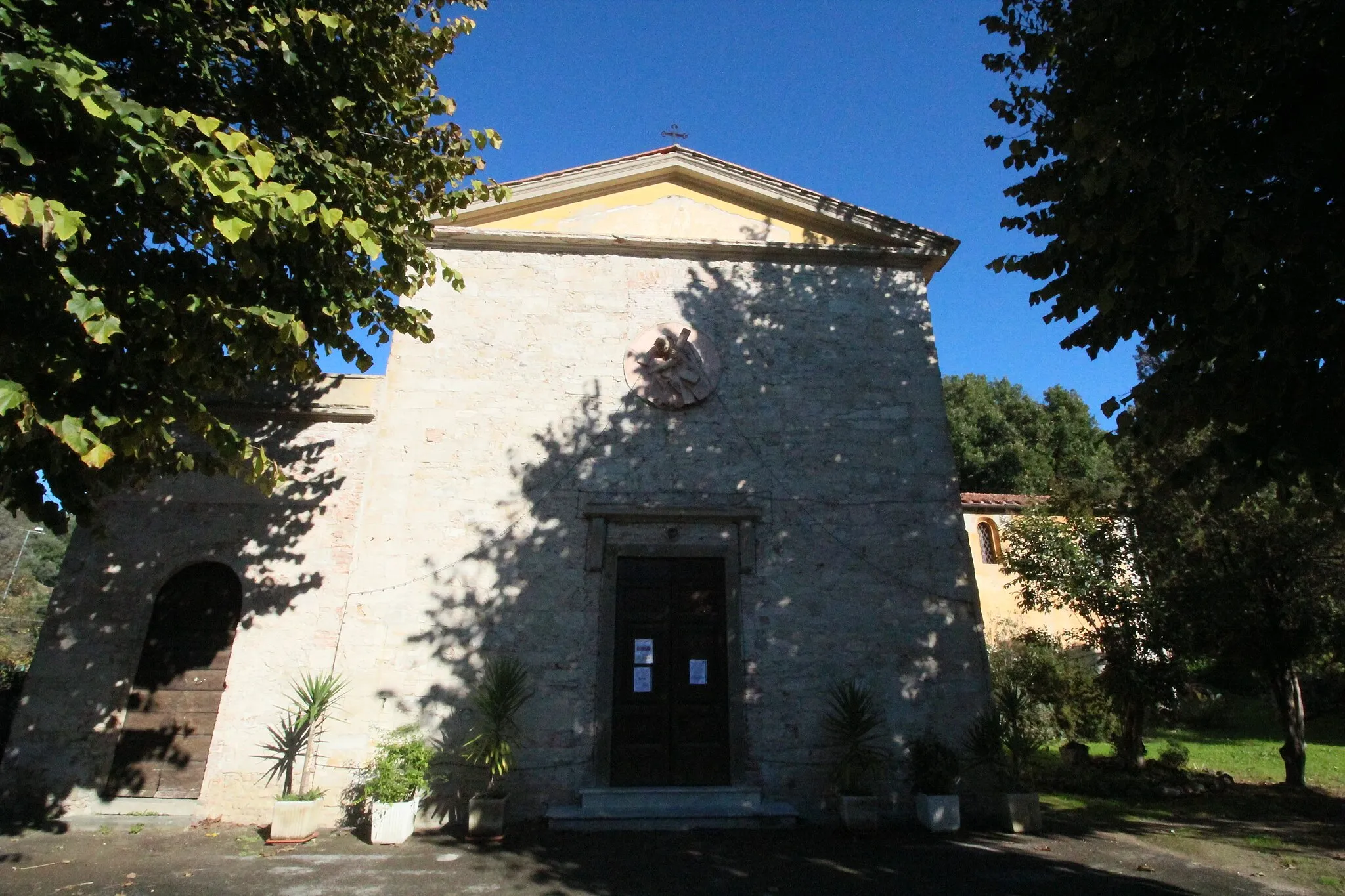 Photo showing: Church Sant’Andrea, in Cucigliana, hamlet of Vicopisano, Province of Pisa, Tuscany, Italy.