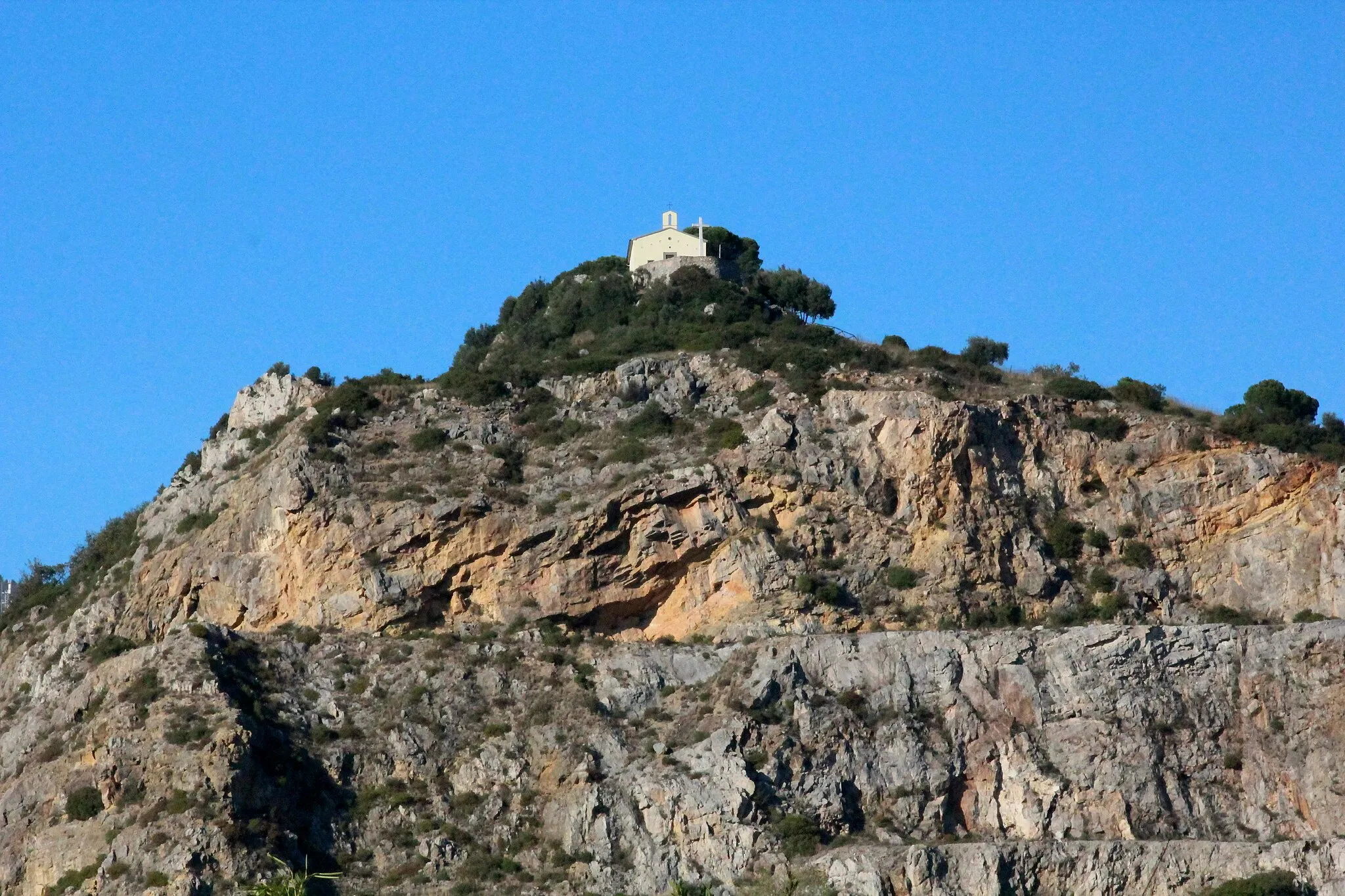 Photo showing: Church/Chapel Santa Croce in Castellare (also Chiesa del Castellare or Monte Castellare), near/above San Giovanni alla Vena, hamlet of Vicopisano, Province of Pisa, Tuscany, Italy.