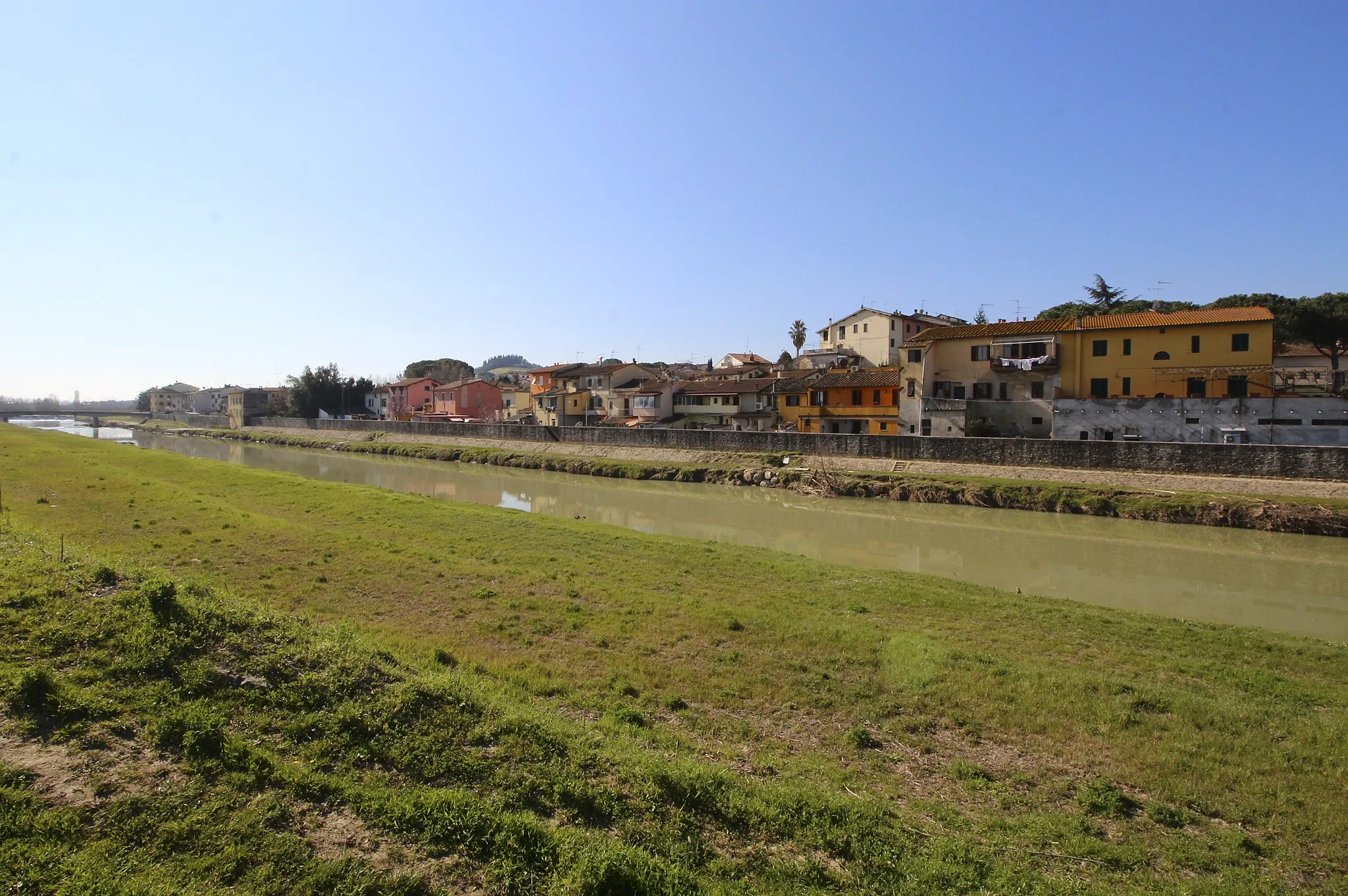 Photo showing: Panorama of Ponte a Elsa, hamlet of San Miniato and Empoli, Tuscany, Italy