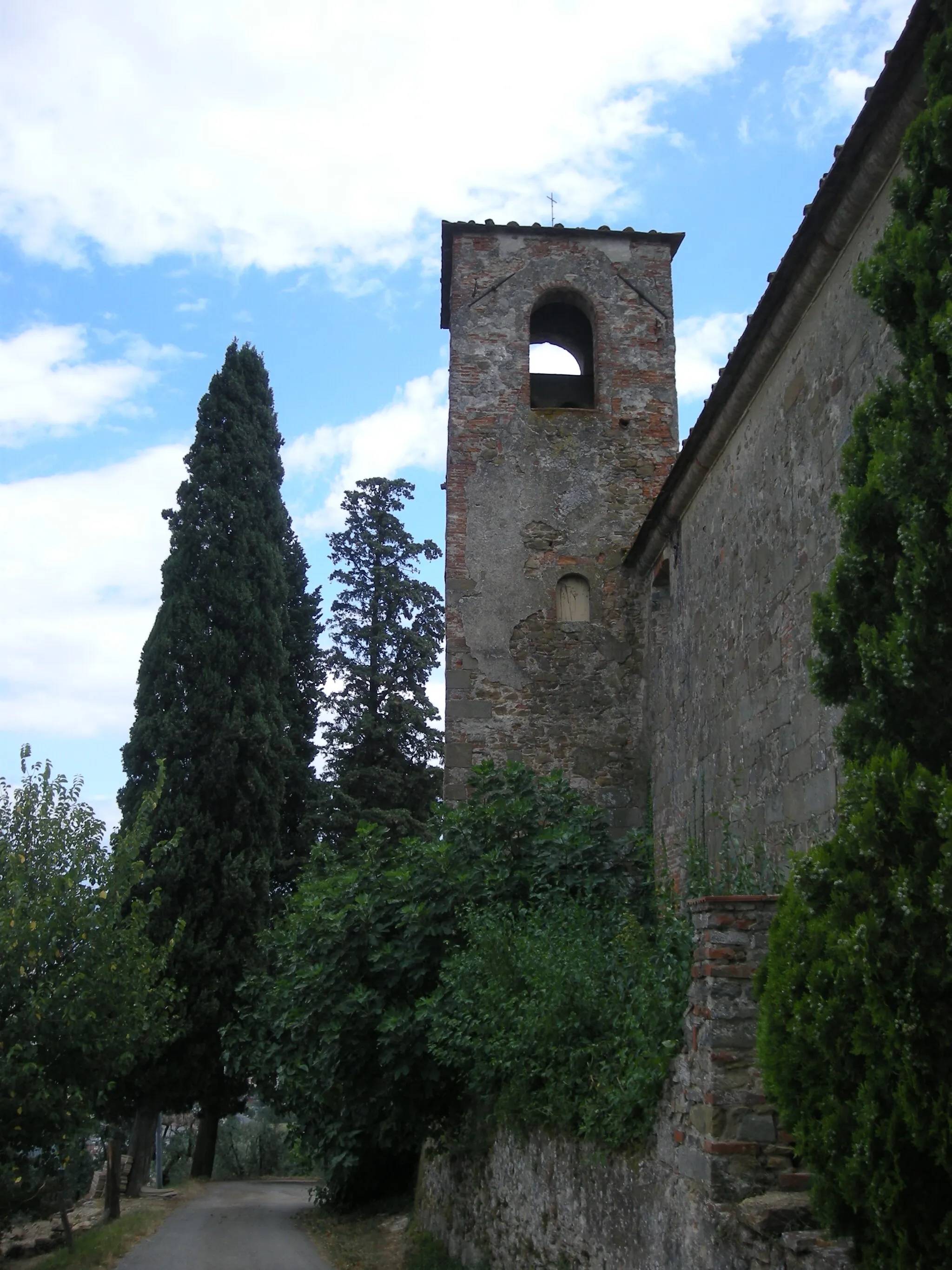 Photo showing: Carmignano (PO - Italy) - San Lorenzo a Montalbiolo