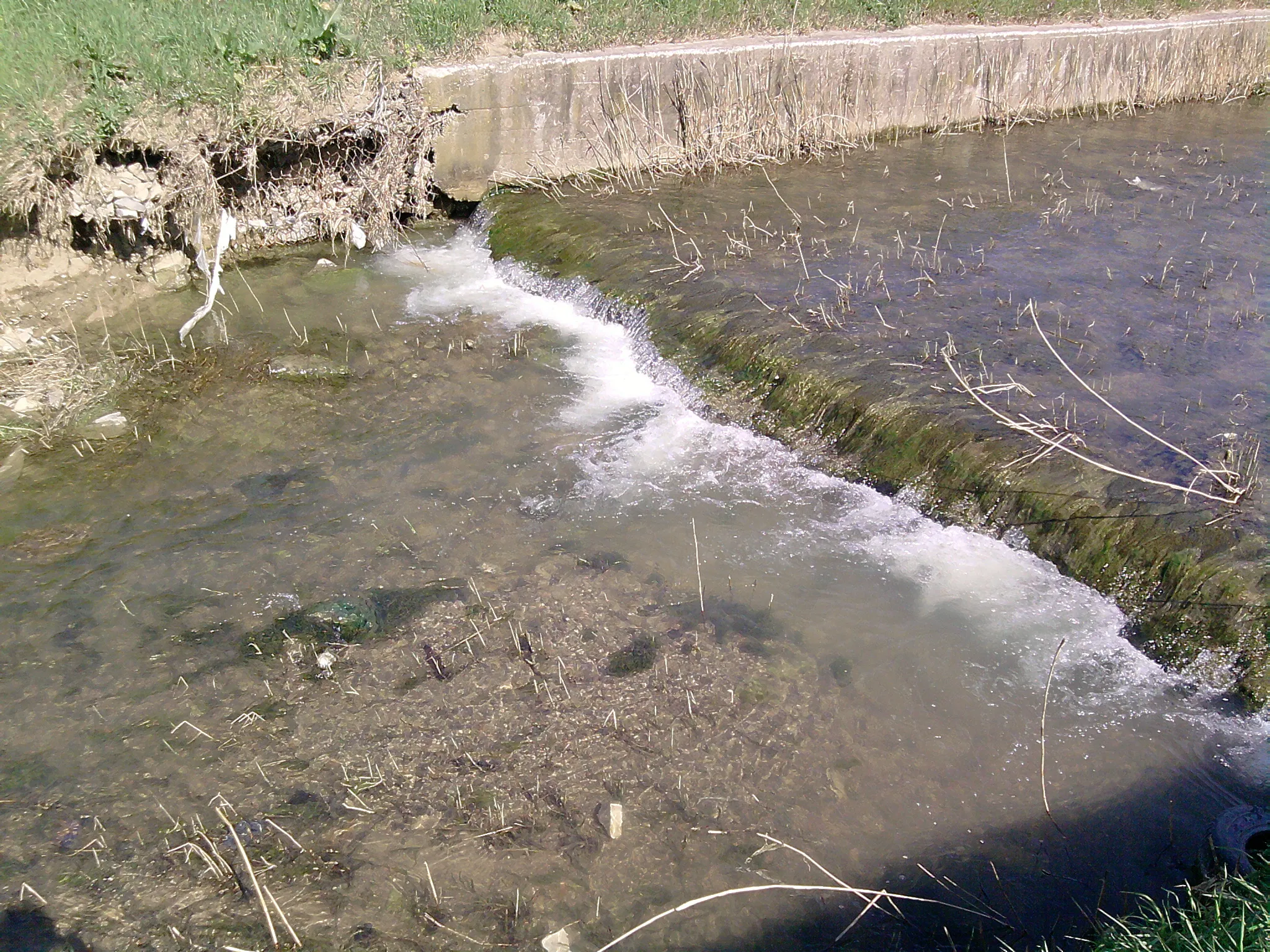 Photo showing: Il torrente Vingone a Lastra a Signa.