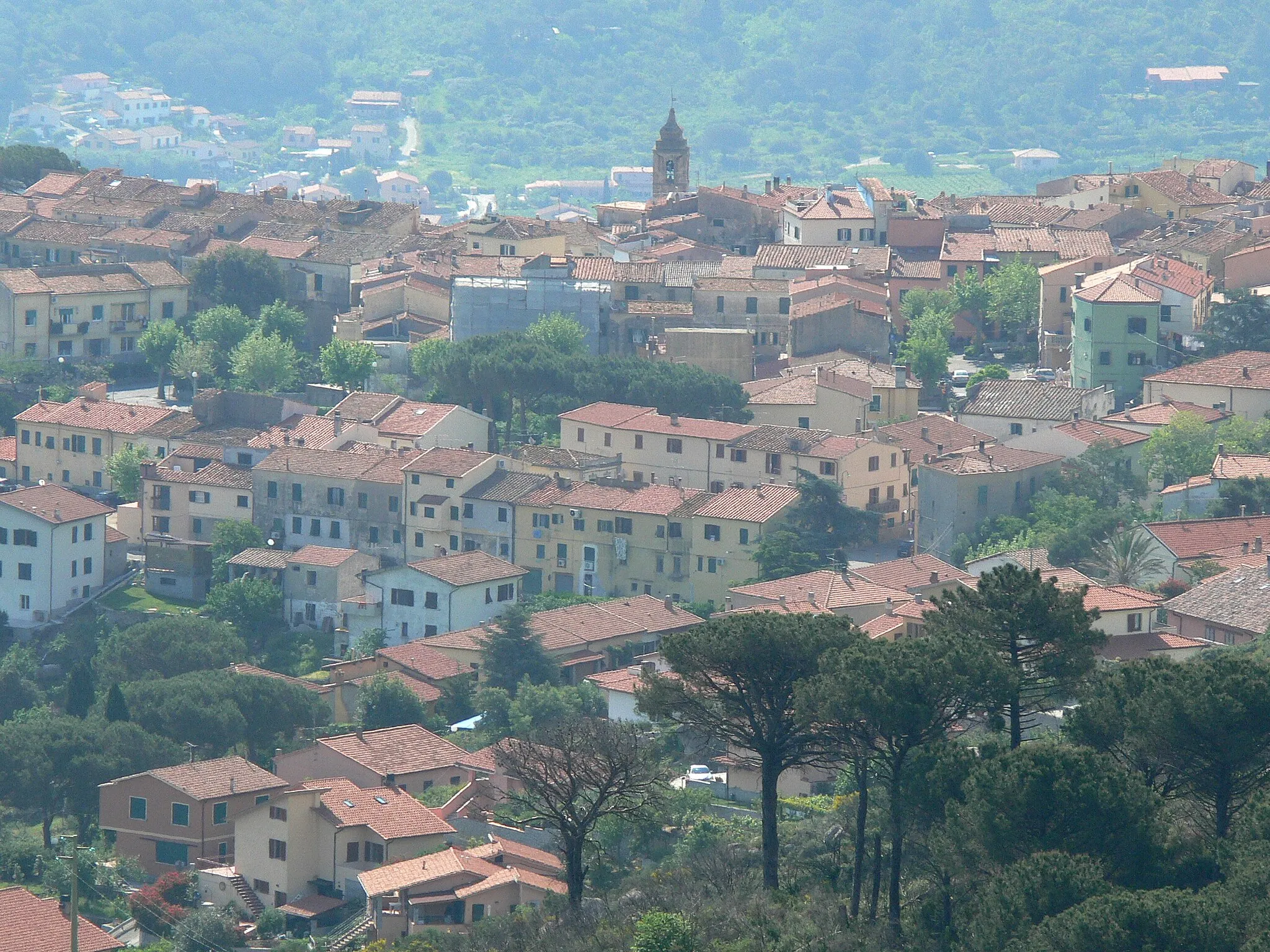Photo showing: San Piero in Campo ( Elba ), seen from San Giovanni church.