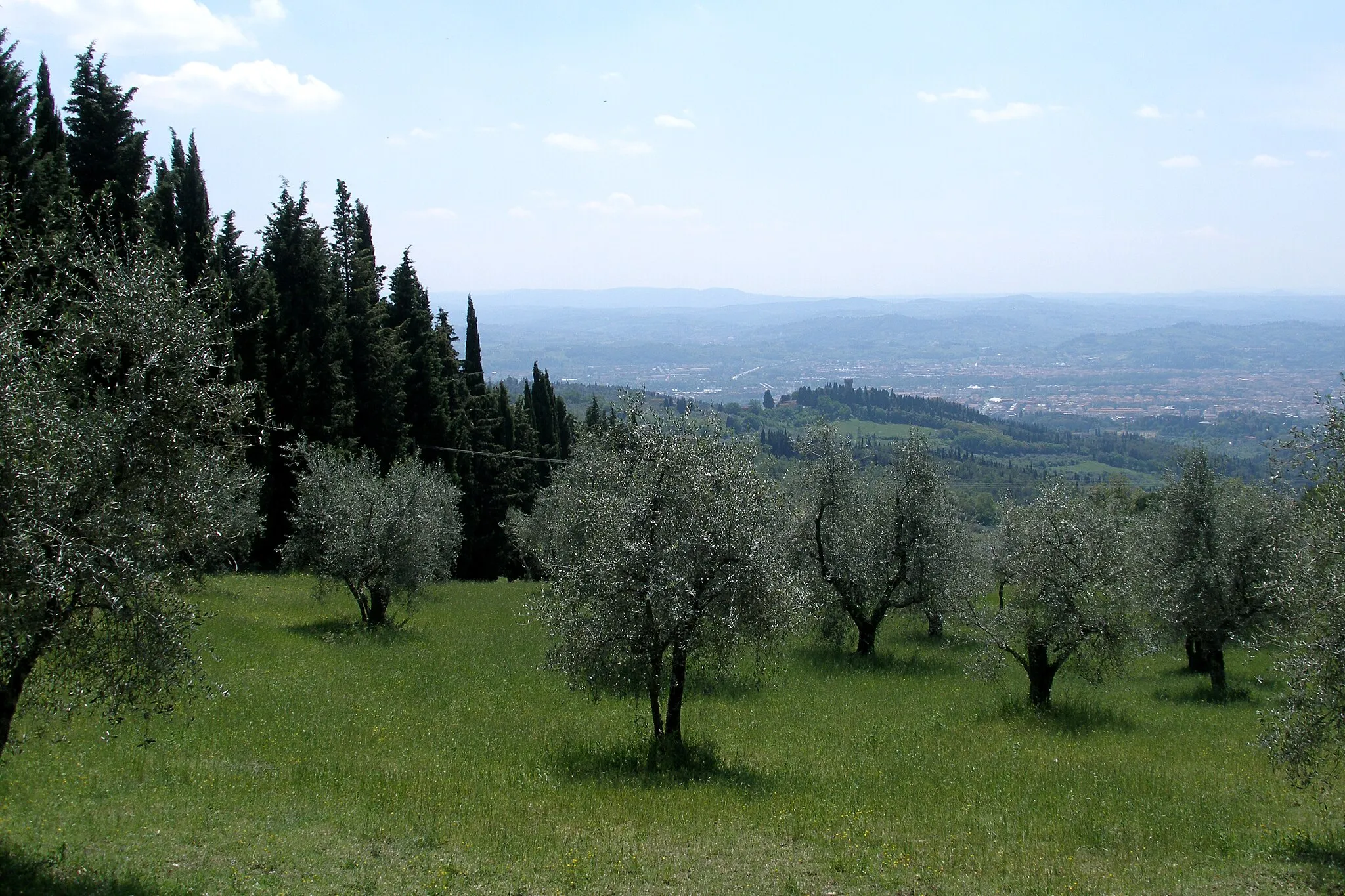 Photo showing: Tuscany, Italy. Florence countryside: a sleepy village feel and beautiful views. It's serene and quiet and feels like you're in the countryside.